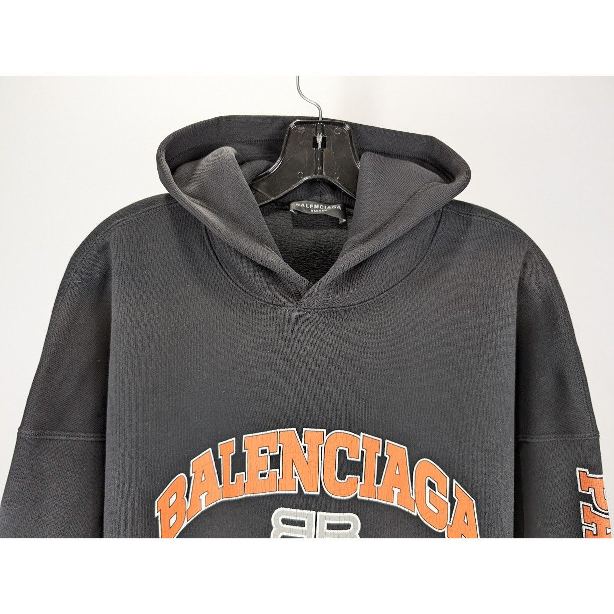 Balenciaga o1rshd1 Hoodie in Black Size US S / EU 44-46 / 1 - 4 Thumbnail