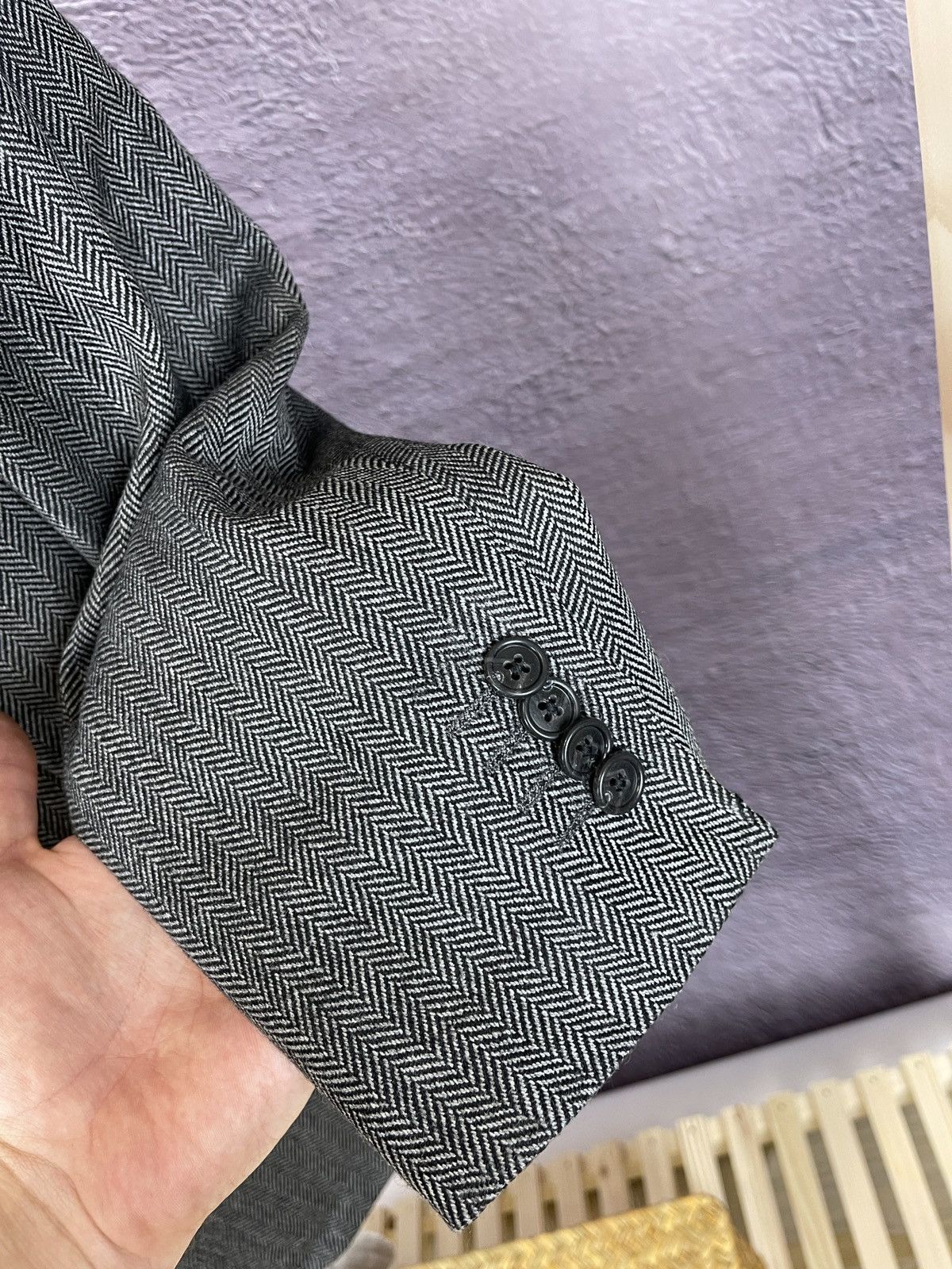 Corneliani Corneliani herringbone grey cashmere wool 2 button blazer Size 40R - 5 Thumbnail