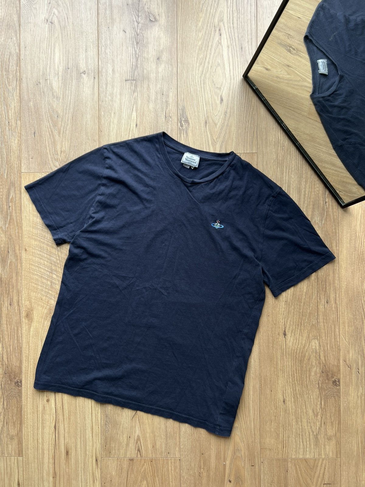 Vivienne Westwood 00’s VIVIENNE WESTWOOD RARE SMALL LOGO TEE Y2K Size US XL / EU 56 / 4 - 1 Thumbnail