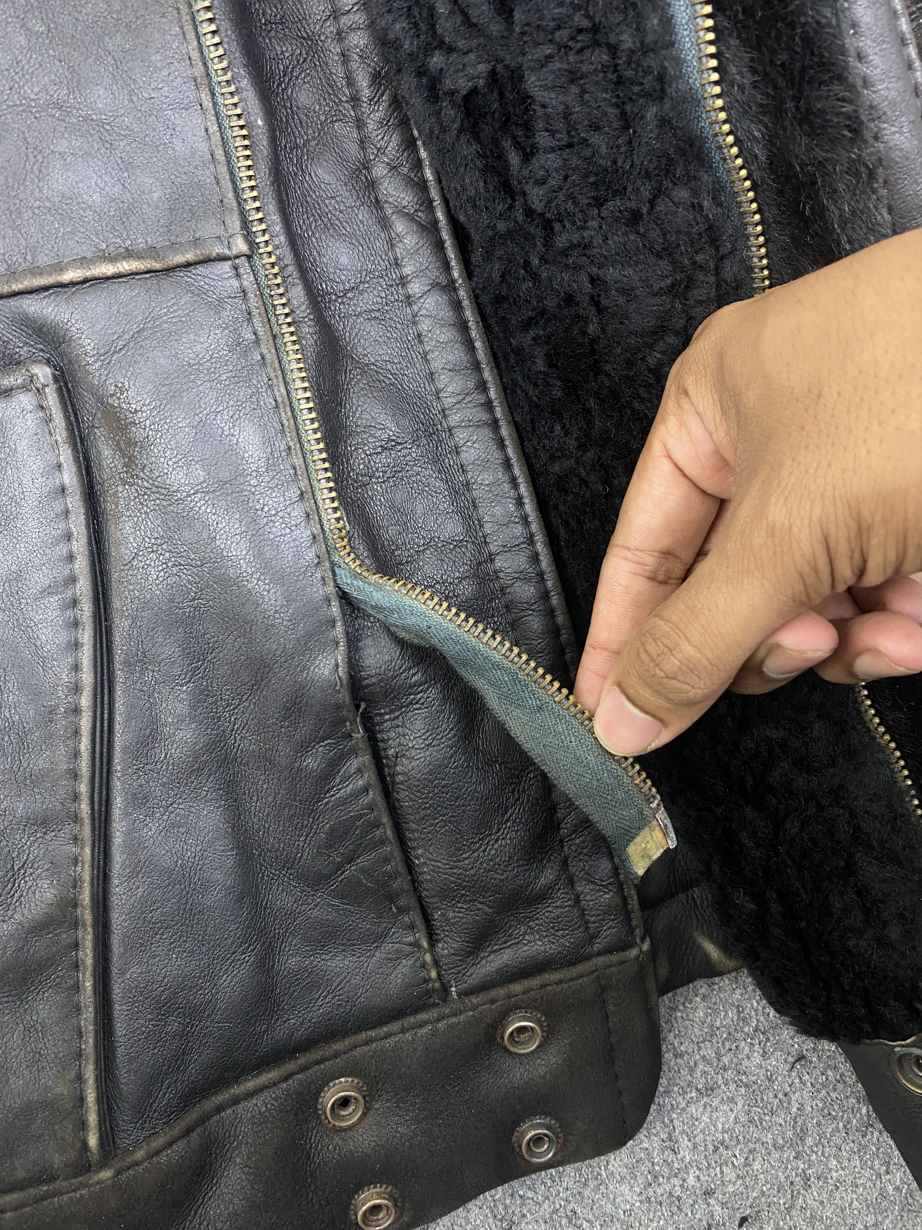Japanese Brand Vintage Made In Turkey Suede Leather Sherpa Fur Jacket J1992 Size US XL / EU 56 / 4 - 14 Thumbnail