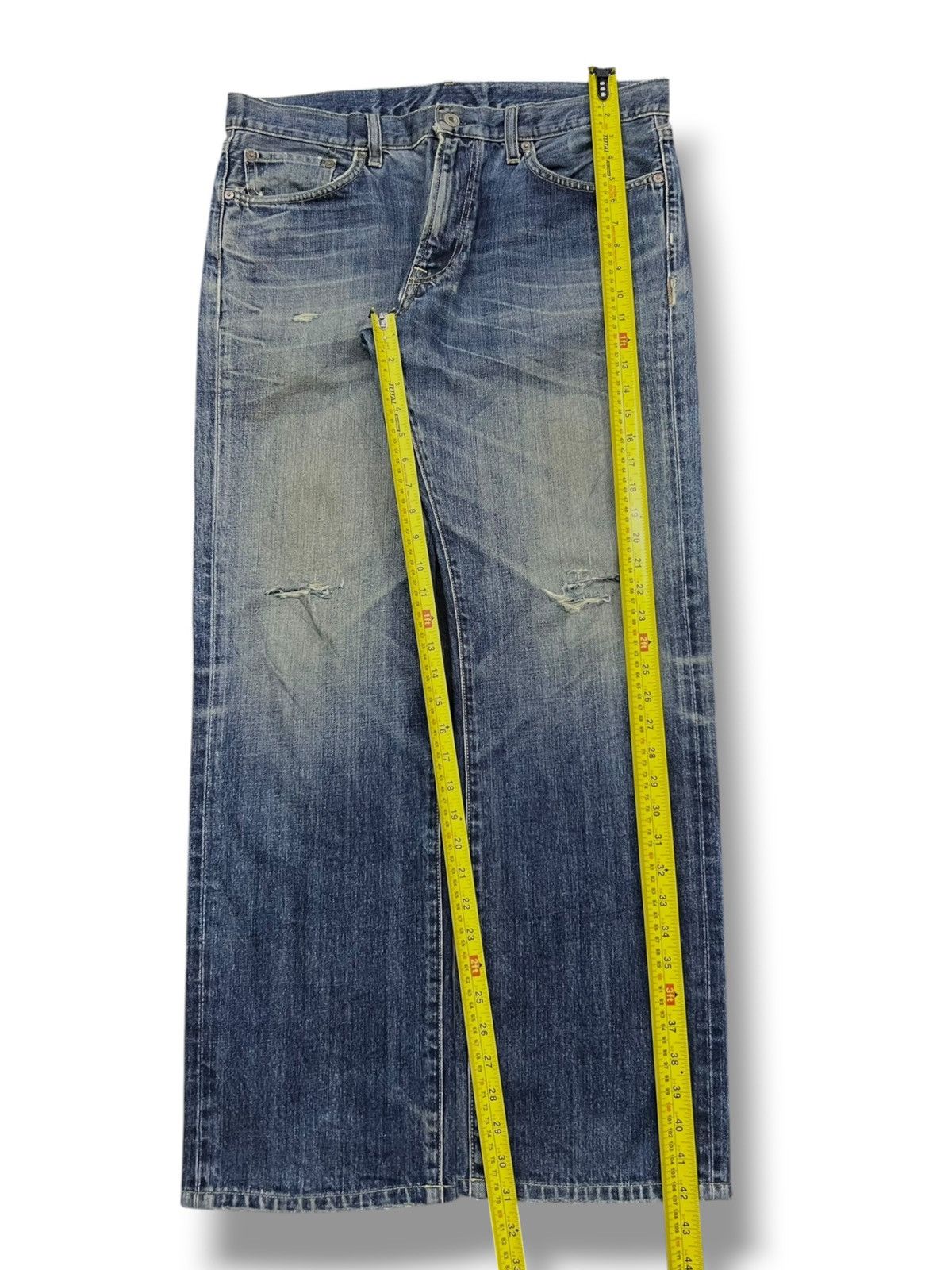 Uniqlo Vintage Uniqlo UJ - Faded Wash, Distressed Denim Size US 36 / EU 52 - 13 Thumbnail