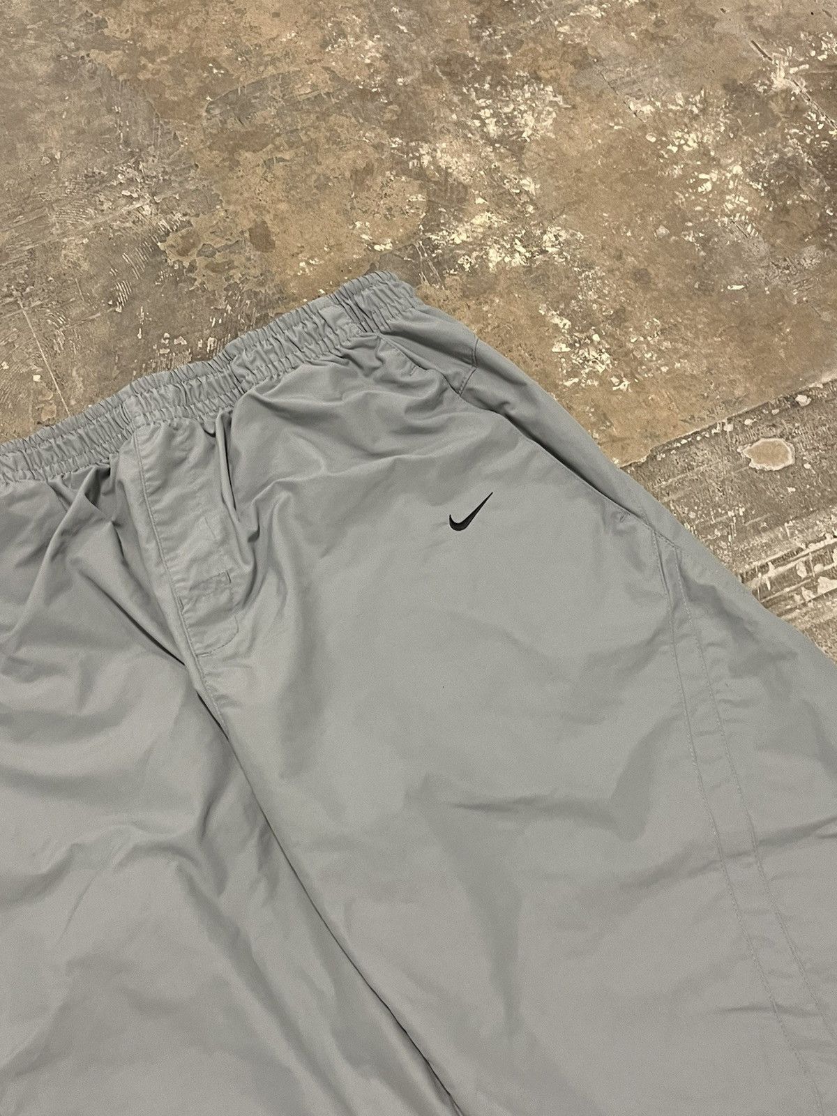 Nike × Vintage Nike rare vintage Nike shox utility nylon baggy fit shorts Size US 30 / EU 46 - 4 Thumbnail