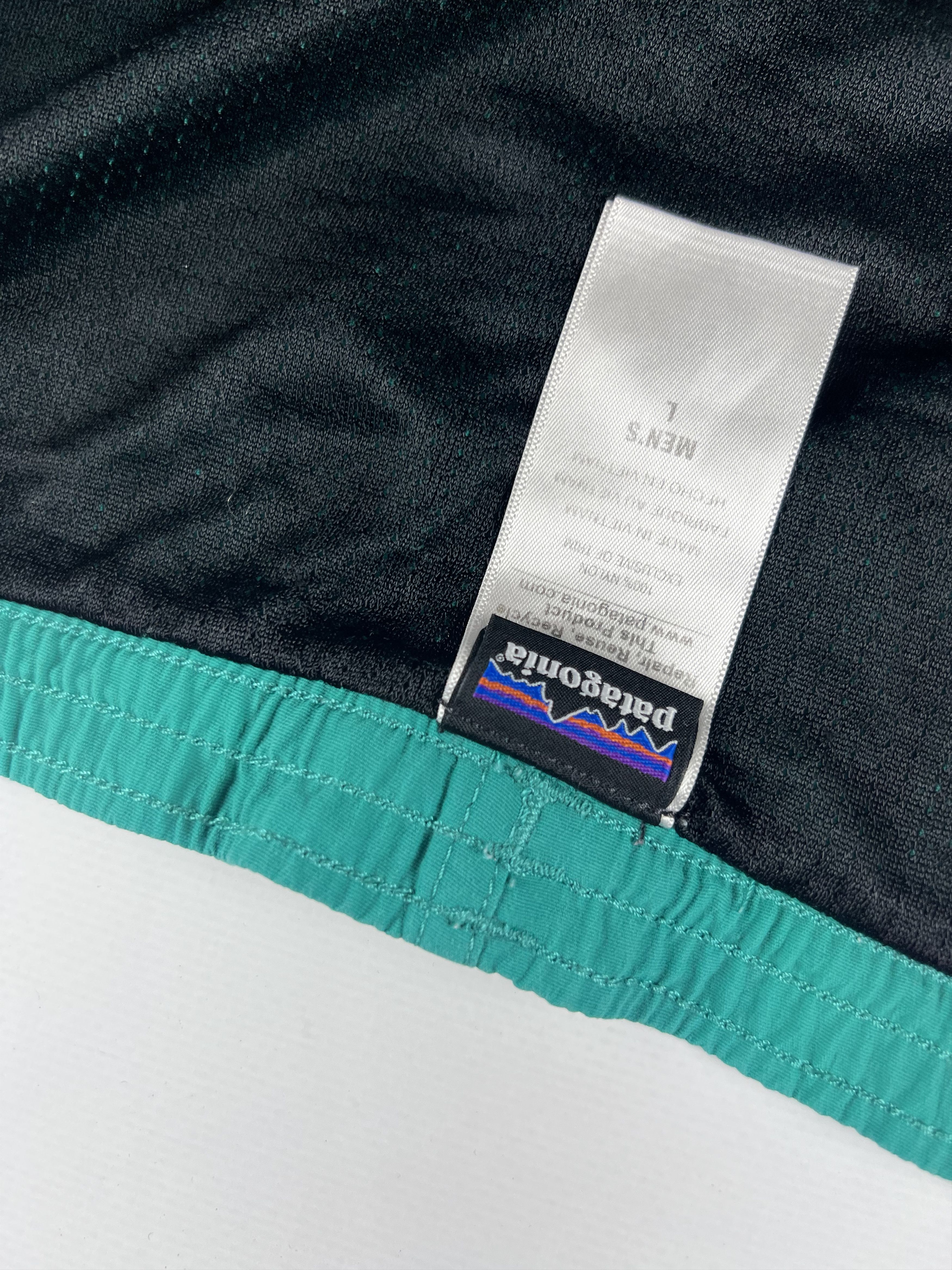 Patagonia × Vintage Vintage Patagonia Nylon Shorts Size US 36 / EU 52 - 3 Thumbnail
