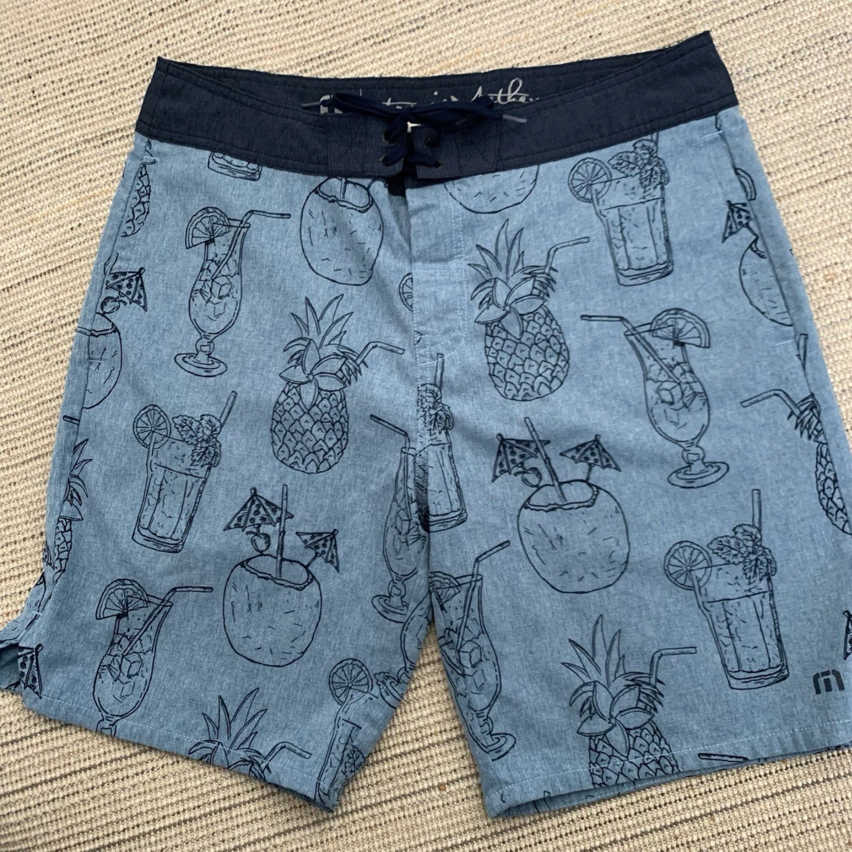 TravisMathew Travis Mathew Boardshorts Mens 32 Blue Pineapple Coconut Drinks Swim Trunks Geometric Beach Fishing Quick Dry Pockets Drawstring 9 Inch Inseam Size US 32 / EU 48 - 6 Thumbnail