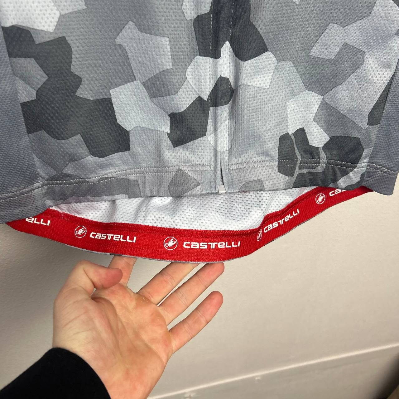 Other Mens Castelli overprinted cycling sportswear jersey tee Size US L / EU 52-54 / 3 - 6 Thumbnail