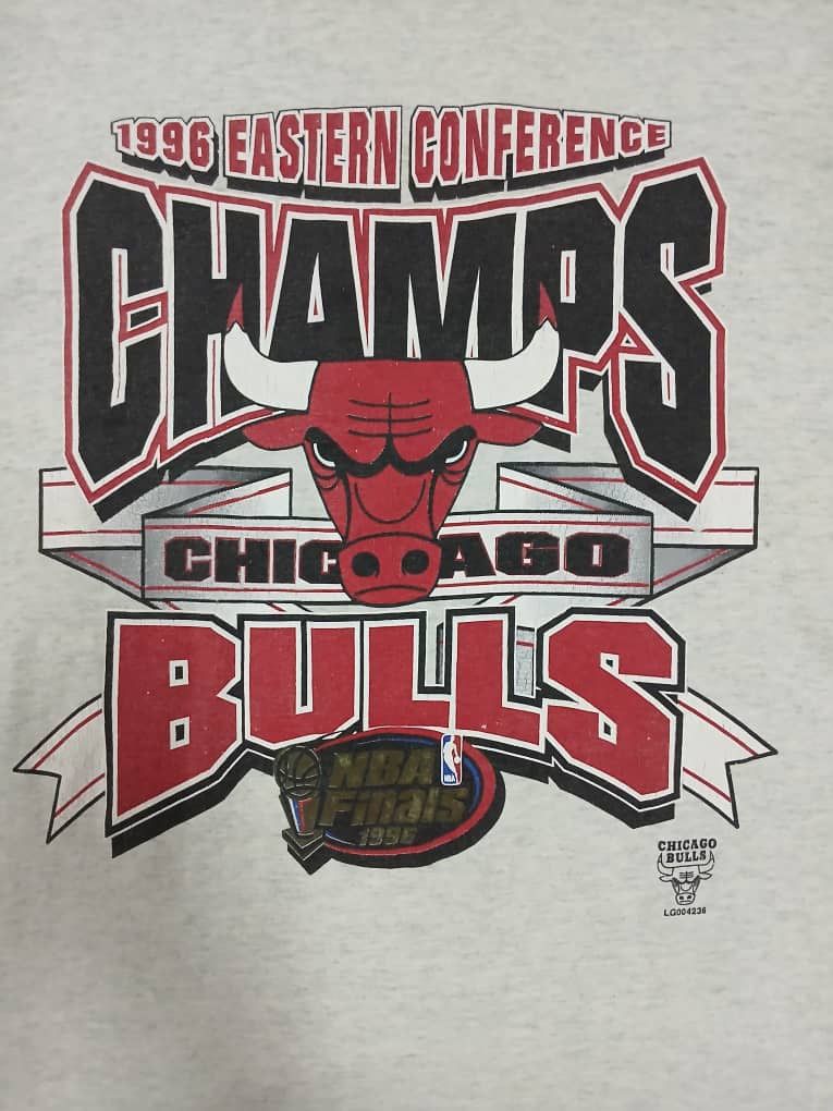NBA × Vintage Vintage nba chicago bull 1996 Size US L / EU 52-54 / 3 - 2 Thumbnail