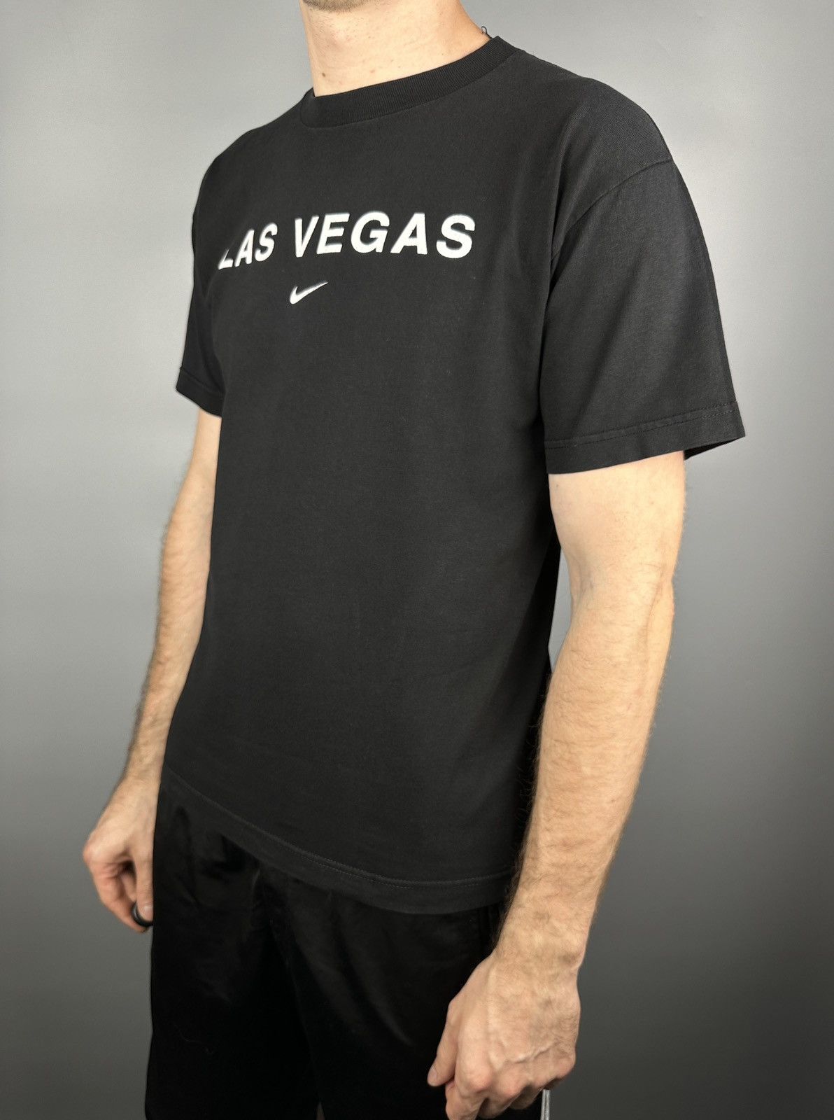 Nike 90s Vintage Nike Las Vegas Center Swoosh Logo T Shirt Tee Size US M / EU 48-50 / 2 - 7 Thumbnail