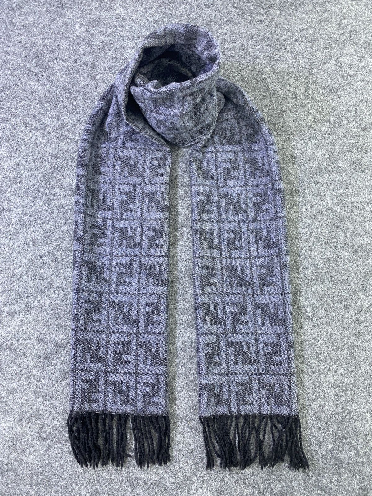 Vintage Missing Tag Fendi Scarf / Muffler / Neckwear -T714 Size ONE SIZE - 1 Thumbnail