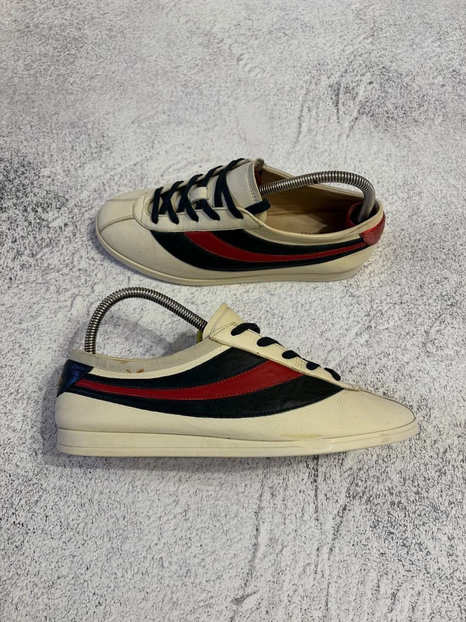 Gucci Gucci Falacer Hebron Bee Embroidery Leather Low Top Sneakers Size US 7 / EU 40 - 1 Thumbnail