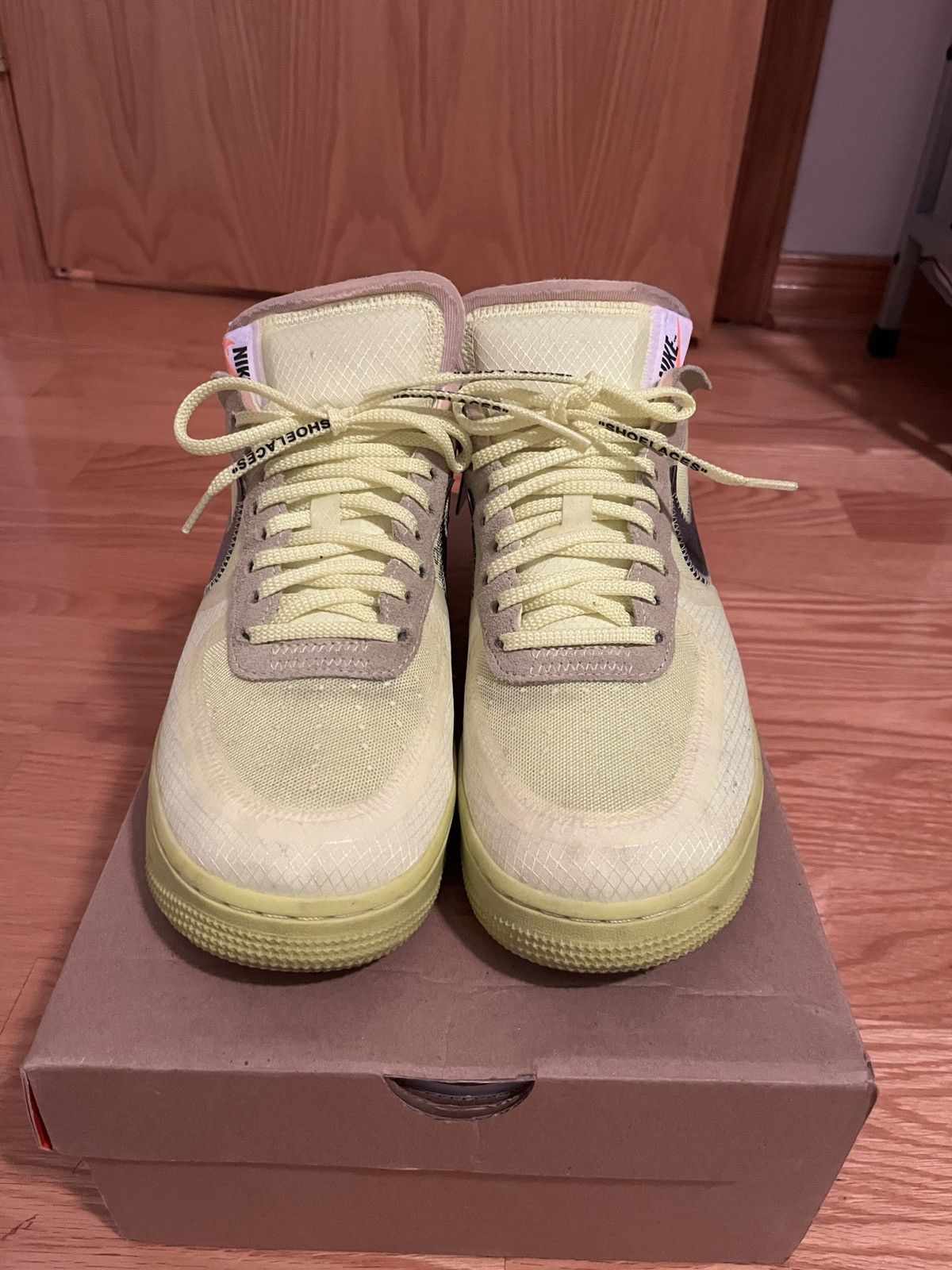 Nike × Off-White Nike Air Force 1 Low Off-White Volt Size US 9.5 / EU 42-43 - 2 Thumbnail