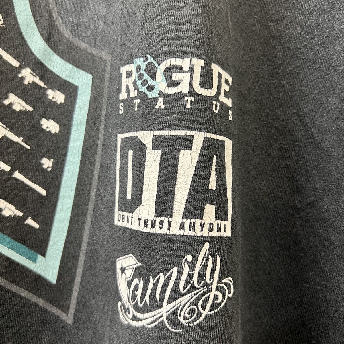 Famous Stars And Straps × Rogue Status ROGUE STATUS X DTA X FAMOUS TEE Size US M / EU 48-50 / 2 - 2 Thumbnail