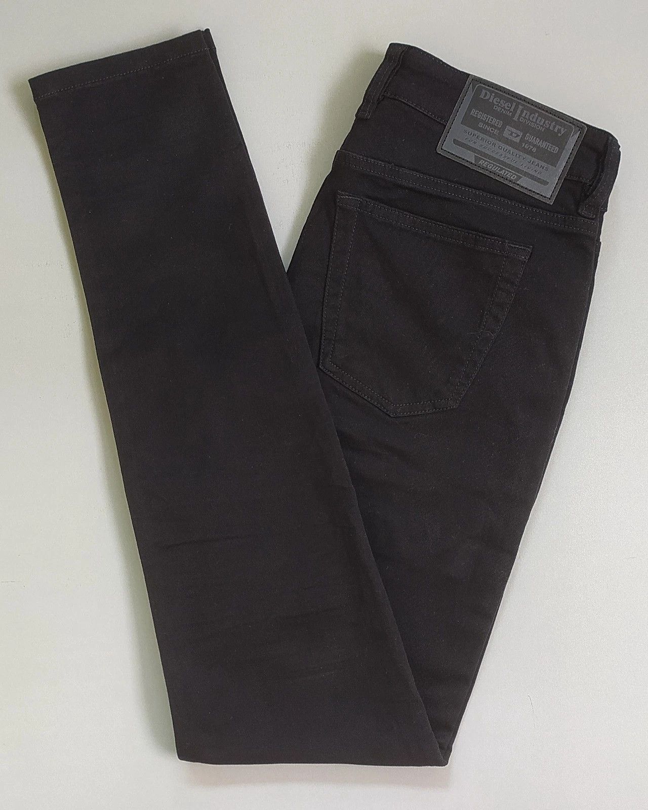 Diesel Diesel 1979 SLEENKER-R L.32 MENS JEANS SLTP/9892 Size US 29 - 11 Thumbnail