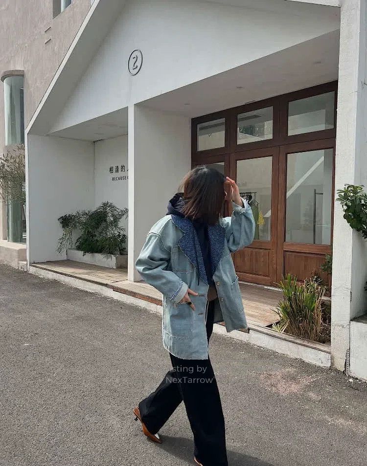 Chanel Chanel Light blue stitched denim jacket Size M / US 6-8 / IT 42-44 - 9 Thumbnail
