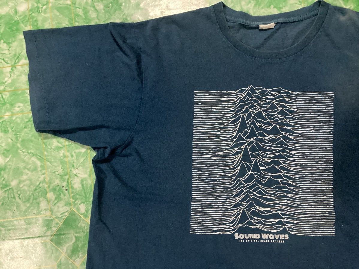 Band Tees × Vintage Vintage T-shirt Sound Waves Joy division Size US XL / EU 56 / 4 - 2 Thumbnail
