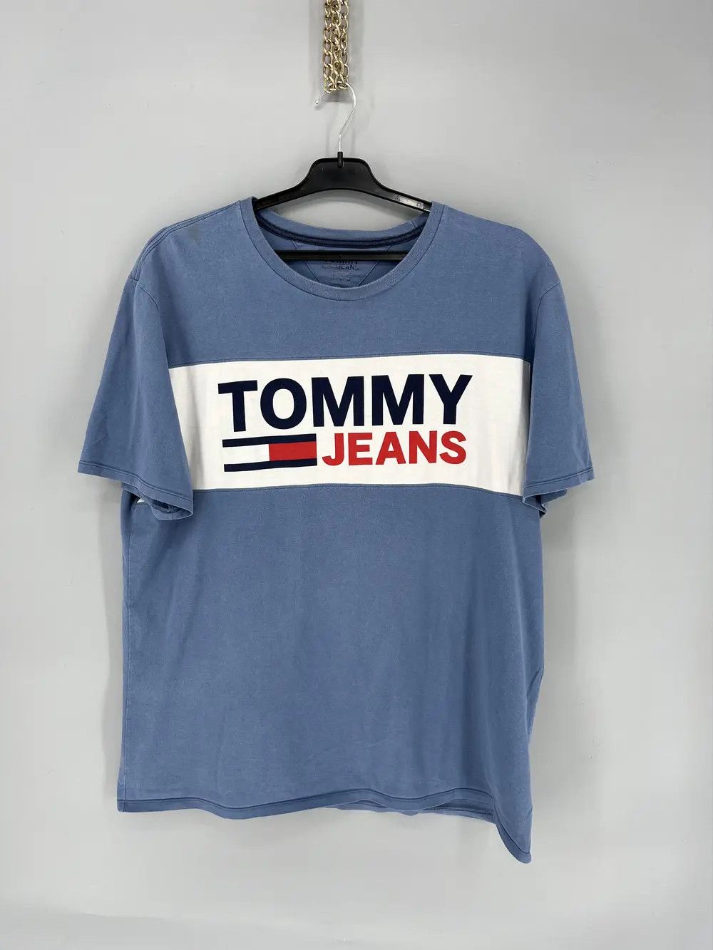 Tommy Hilfiger Tommy Jeans Hilfiger Big Logo Tshirt Vintage L Streetwear Size US L / EU 52-54 / 3 - 1 Thumbnail