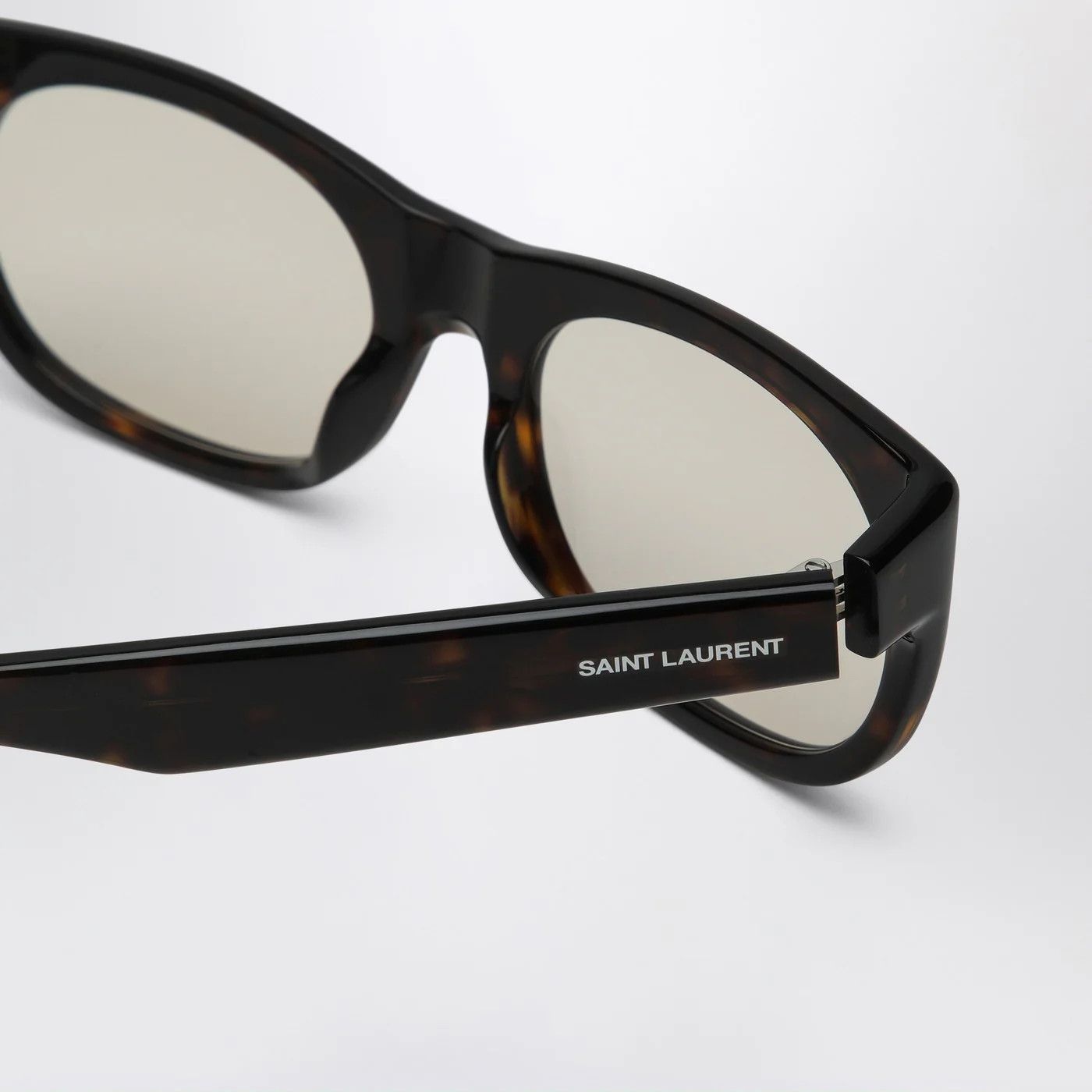 Saint Laurent Paris o1d2blof0526 Size: OS / Romy Sunglasses in Black Size ONE SIZE - 3 Thumbnail
