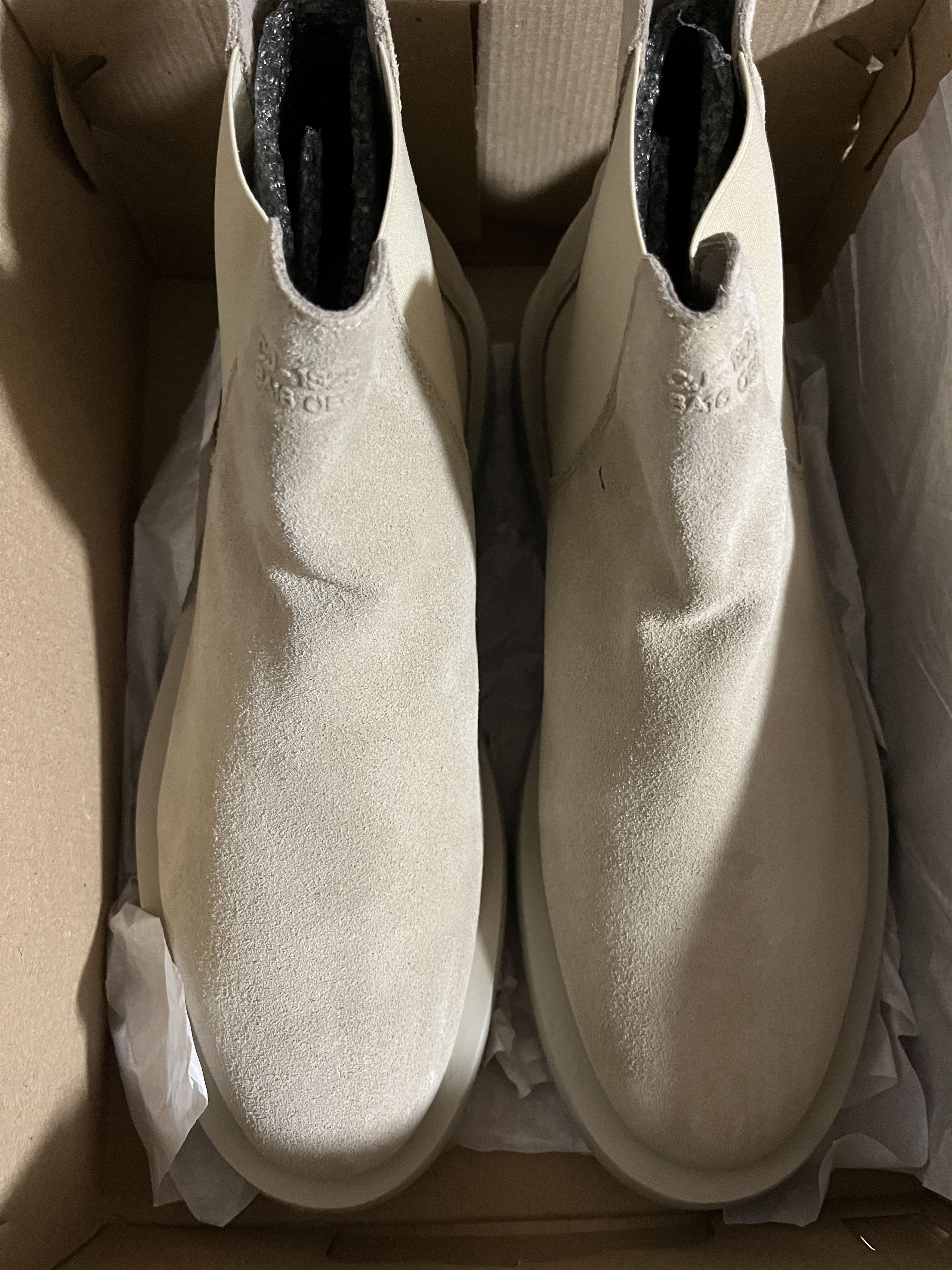 Clarks Mileno Chelsea Suede Boots Size US 9.5 / EU 42-43 - 3 Thumbnail