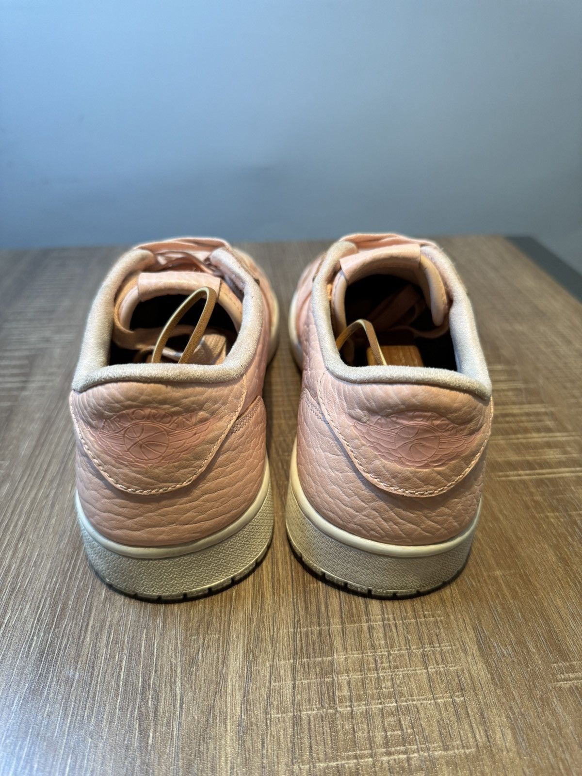 Jordan Brand Nike Air Jordan 1 Swooshless Low Arctic Orange Mens Size 9.5 Size US 9.5 / EU 42-43 - 4 Thumbnail