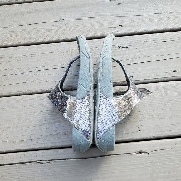 Other FitFlop Electra Classic Pewter Silver Sequin thong Platform Size US 10 / IT 40 - 5 Thumbnail