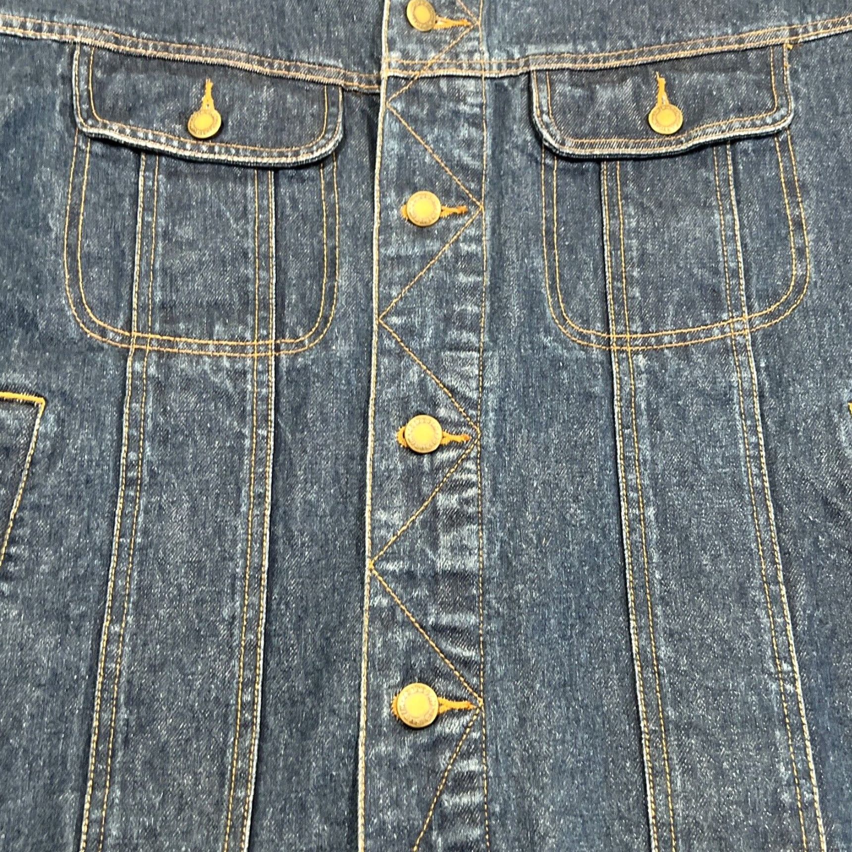 Wrangler VINTAGE Wrangler Rugged Wear Jean Jacket Mens 2XL Blue Denim Jacket USA Logo Embroidered Pockets Button Front Casual Workwear Men Size US 39 - 5 Thumbnail