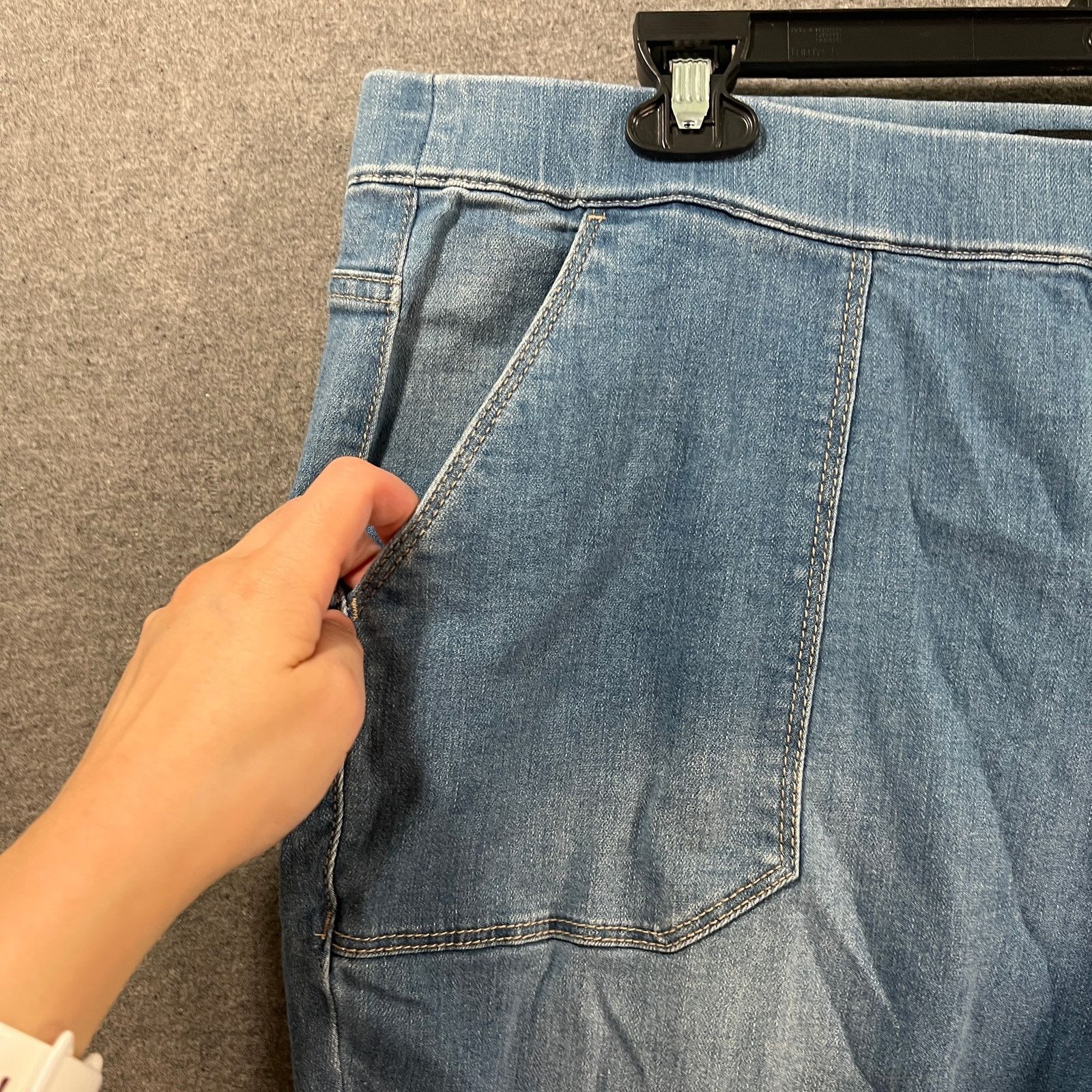 Other Susan Graver Petite Stretch Denim Pull On Jogger Medium Size 40" / US 18 - 12 Thumbnail