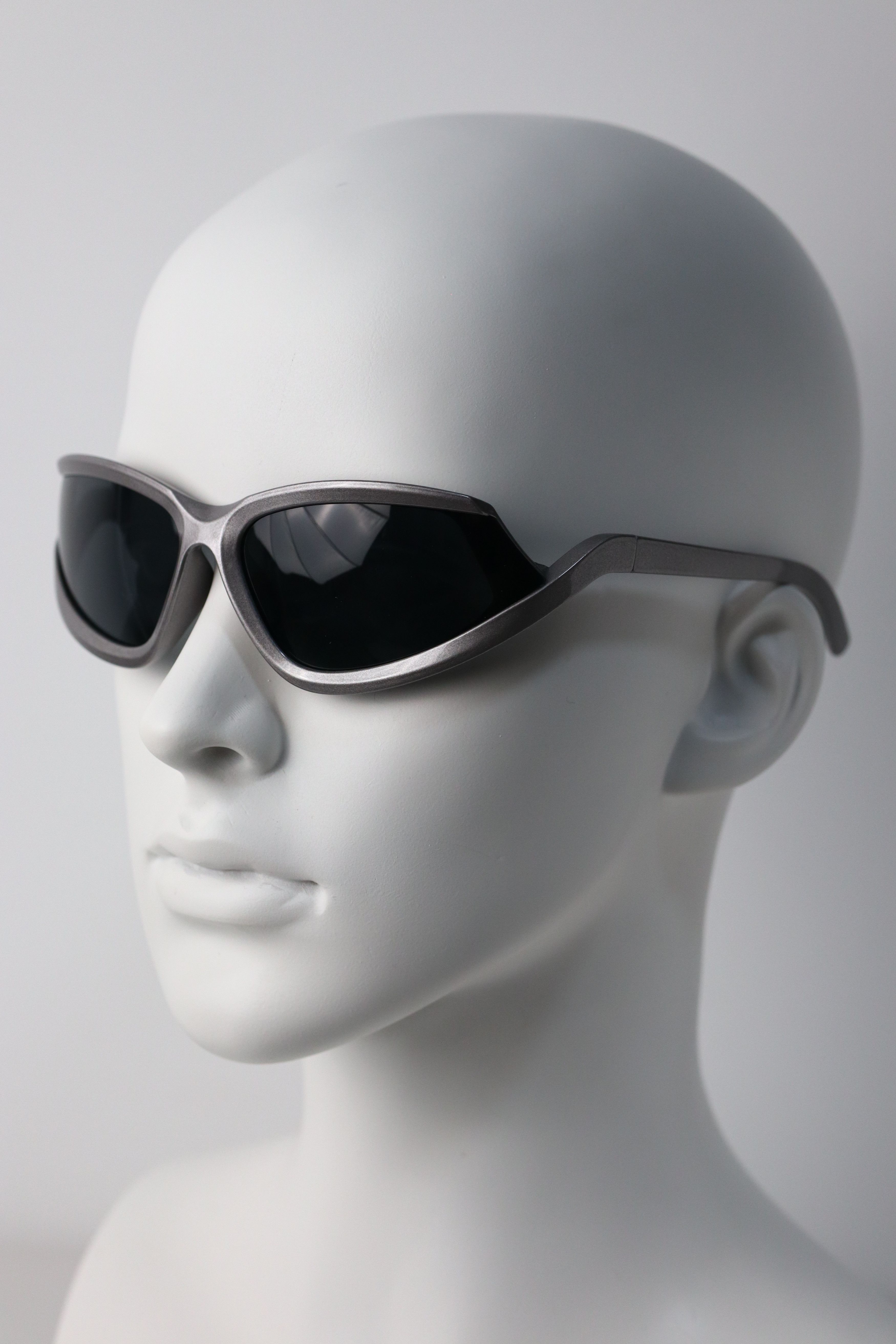 Japanese Brand Y2k Avant Garde Futuristic Gunmetal Gray Sunglasses OS Size ONE SIZE - 8 Thumbnail