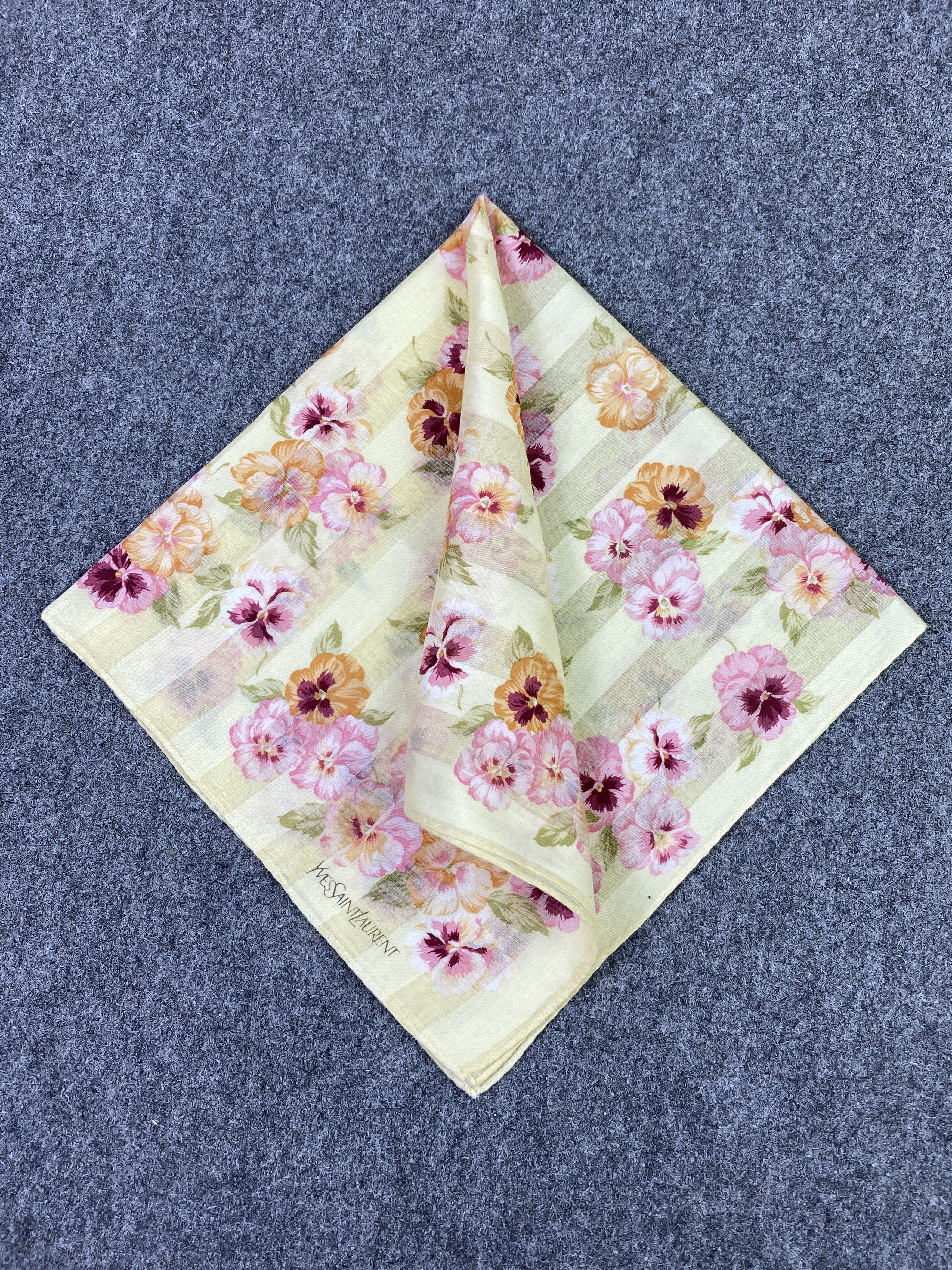 Yves Saint Laurent Yves Saint Laurent Handkerchief / Neckerchief KT0224 Size ONE SIZE - 3 Thumbnail