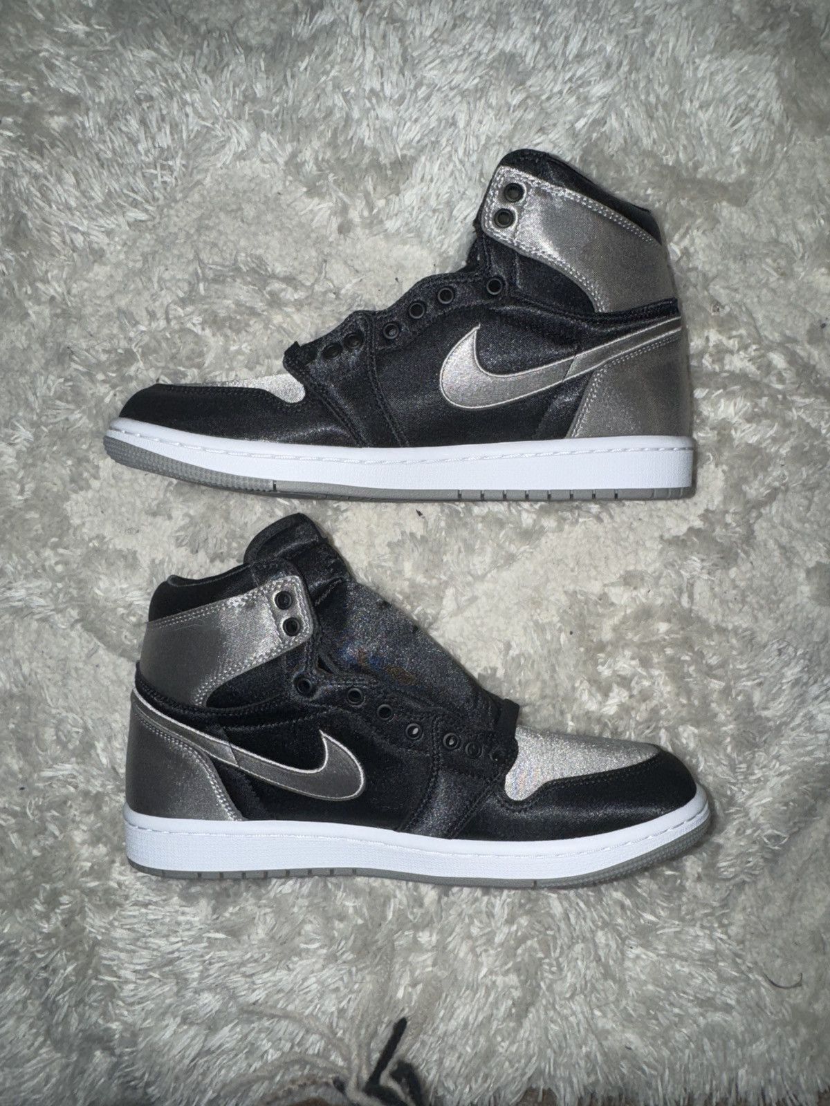 Jordan Brand Jordan 1 satin shadow wmns size 9 Size US 9 / EU 42 - 2 Thumbnail