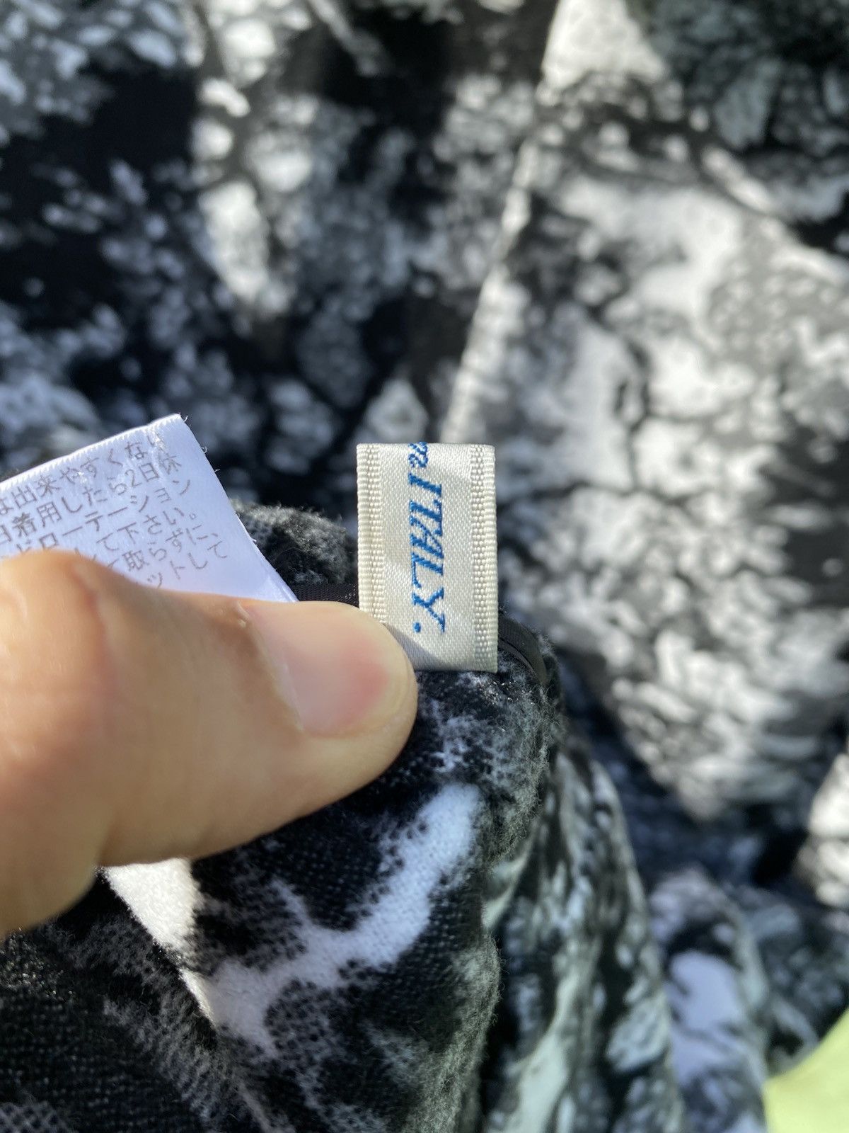 Japanese Brand Raymayers Fabric From ITALY Monochrome Jacket Zip Hoodie Size US M / EU 48-50 / 2 - 19 Thumbnail