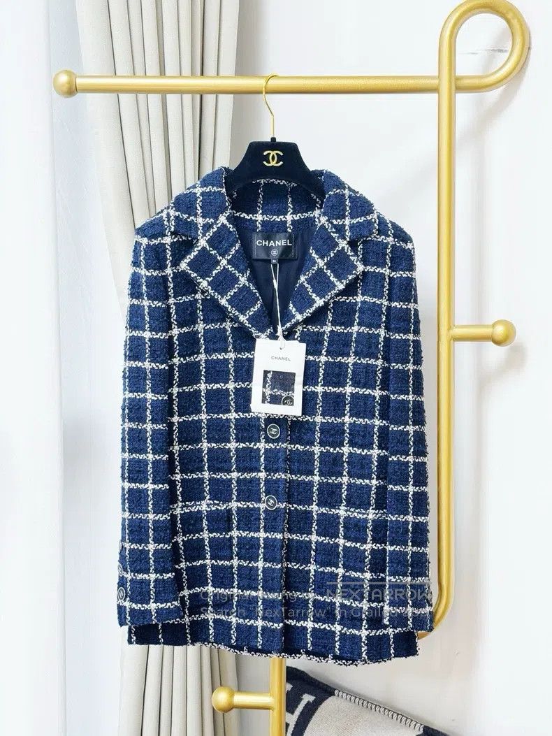 Chanel Chanel 24P blue and white plaid lapel long-sleeved jacket Size XS / US 0-2 / IT 36-38 - 1 Thumbnail
