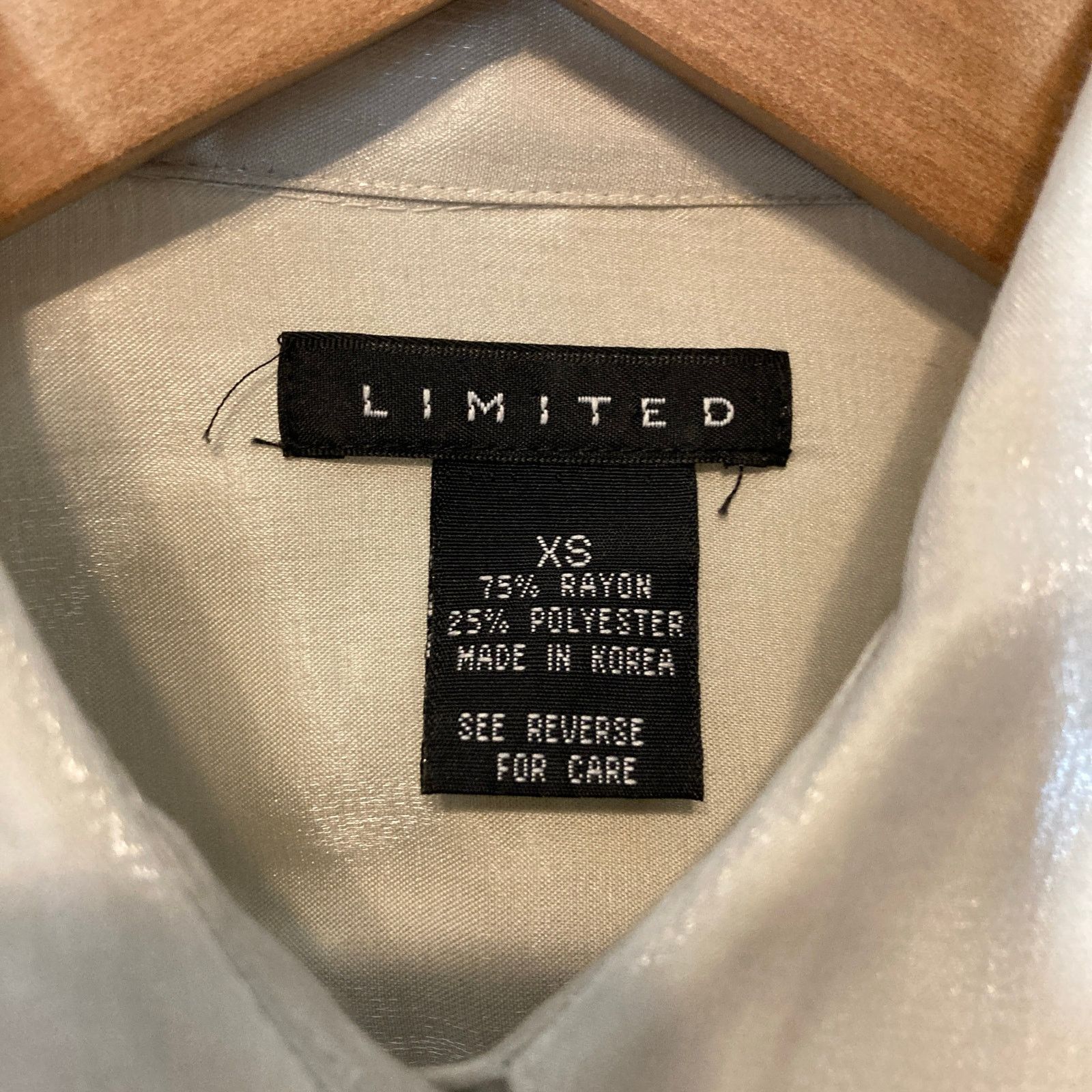 Other The Limited Shimmer Gray Silver Button Up Blouse Top Size XS / US 0-2 / IT 36-38 - 8 Thumbnail
