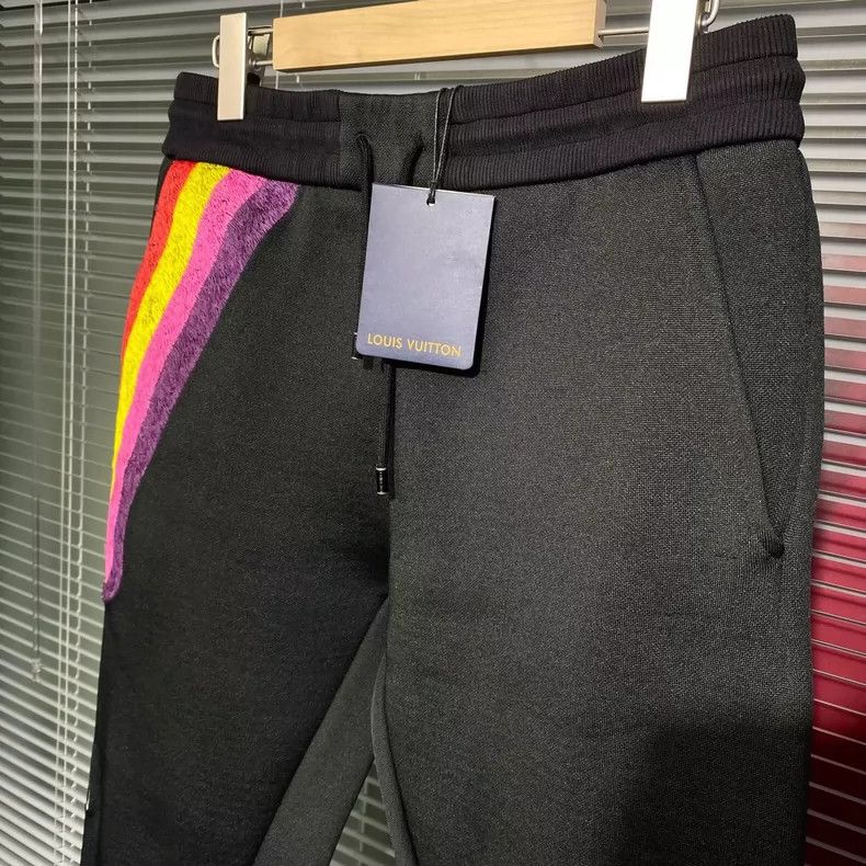 Louis Vuitton LOUIS VUITTON size s Rainbow bar monogram embroidered logo Size US 28 / EU 44 - 3 Thumbnail