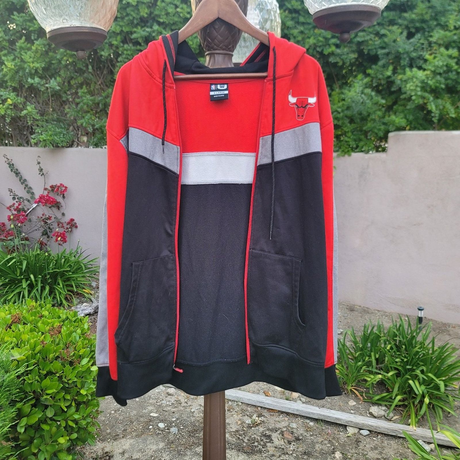 NBA NBA UNK Chicago Bulls Full-Zip Hoodie Size US XL / EU 56 / 4 - 3 Thumbnail