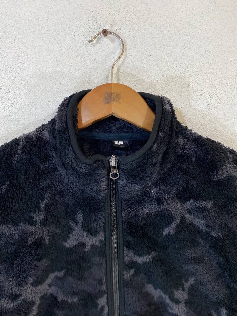 Japanese Brand × Uniqlo uniqlo japanese brands camo fleece jacket nice design Size US M / EU 48-50 / 2 - 2 Thumbnail