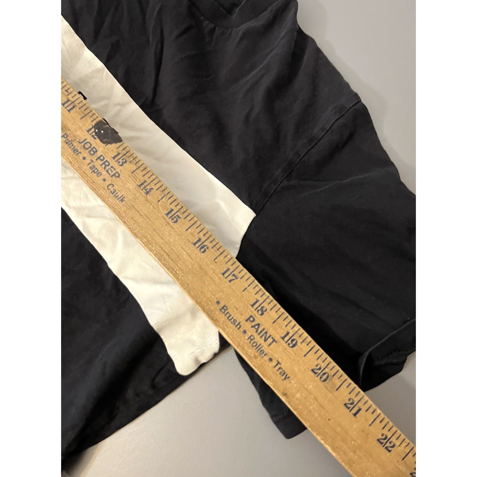 Calvin Klein VINTAGE Calvin Klein Shirt Men Small Black Graphic Tee Short Sleeve S Mens Tee Graphic Tee Size US 29 - 5 Thumbnail