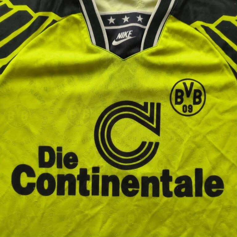 Nike Borussia Dortmund 1994-95 Nike home football jersey size M Size US M / EU 48-50 / 2 - 4 Thumbnail