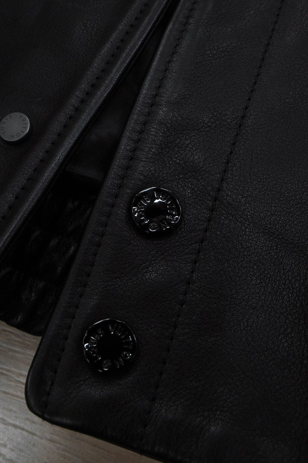 Louis Vuitton Louis Vuitton x NBA Logos Leather Hero Jacket 🏀🏆 Size US L / EU 52-54 / 3 - 17 Thumbnail