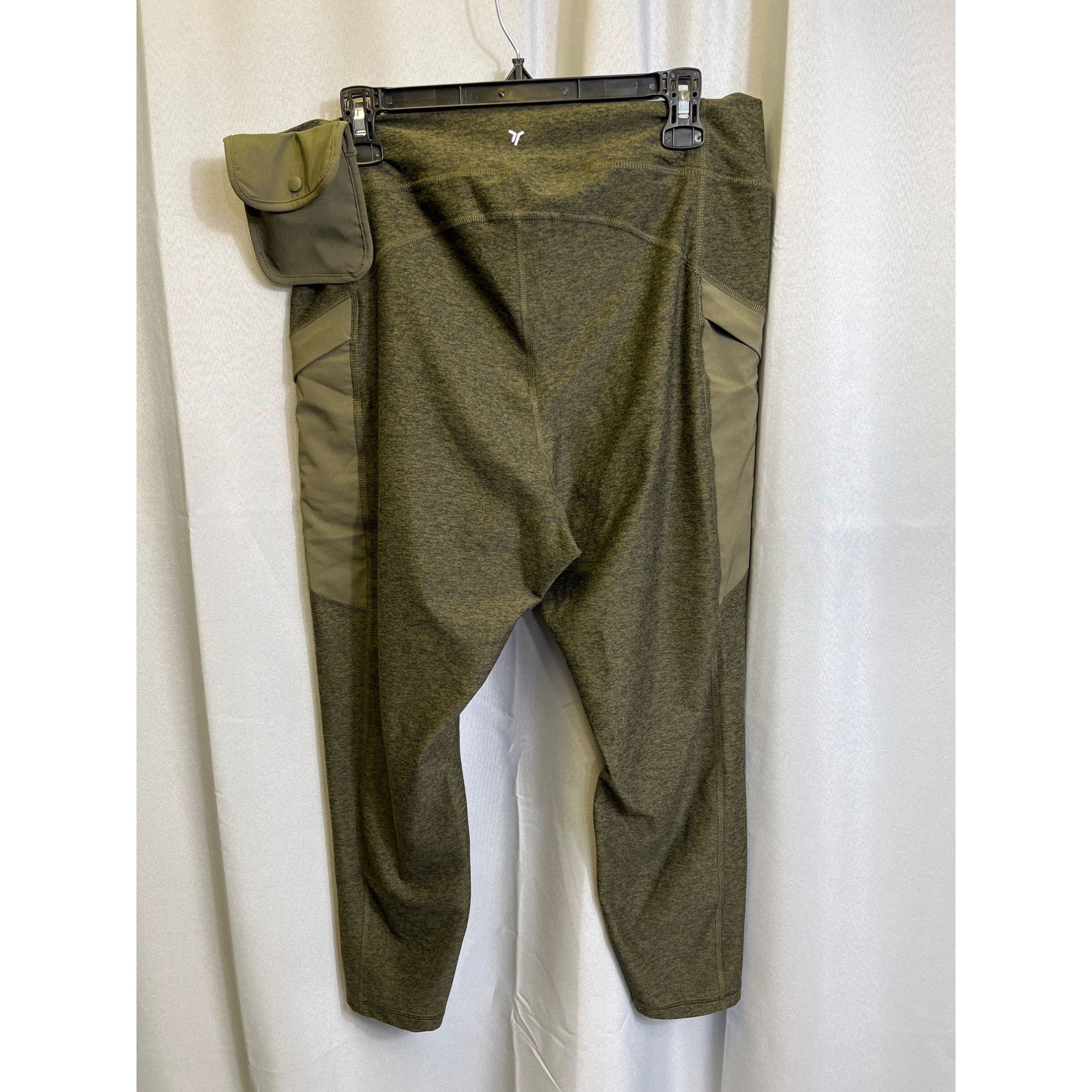 Old Navy Old navy SKU 7681 Ladies Olive Green Athletic Leggings With Size 33" - 2 Thumbnail