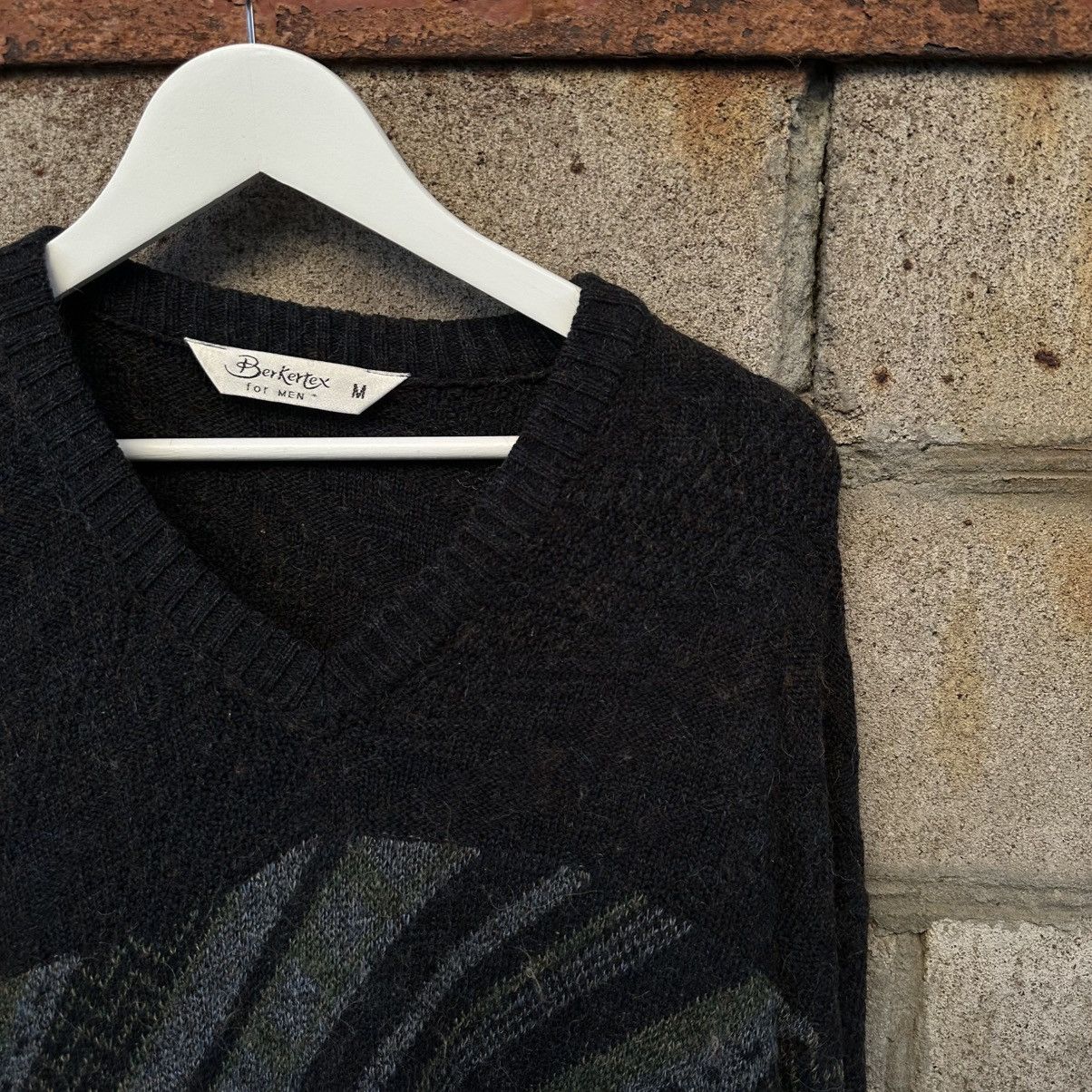 20471120 Vintage Knit Wool V Neck Berkertex Sweater Size M Y2K 00s Size US M / EU 48-50 / 2 - 4 Thumbnail