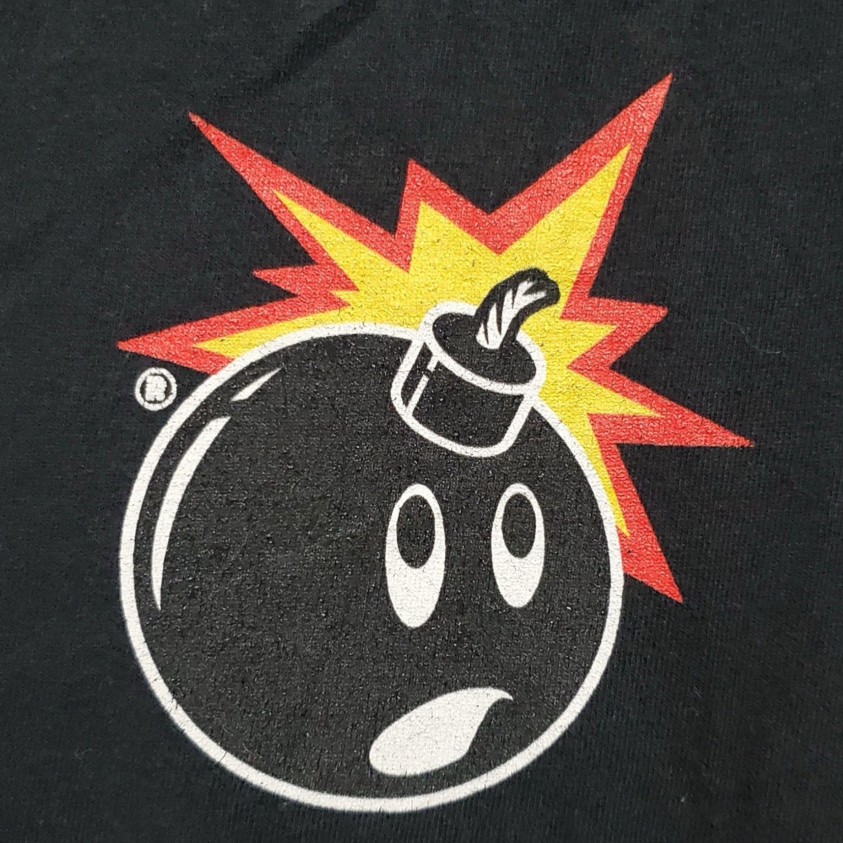 The Hundreds VINTAGE The Hundreds Bomb Gas Mask Shirt Men S Black Graphic Tee OG Logo Streetwear 90s Hip Hop Mens Size US S / EU 44-46 / 1 - 4 Thumbnail
