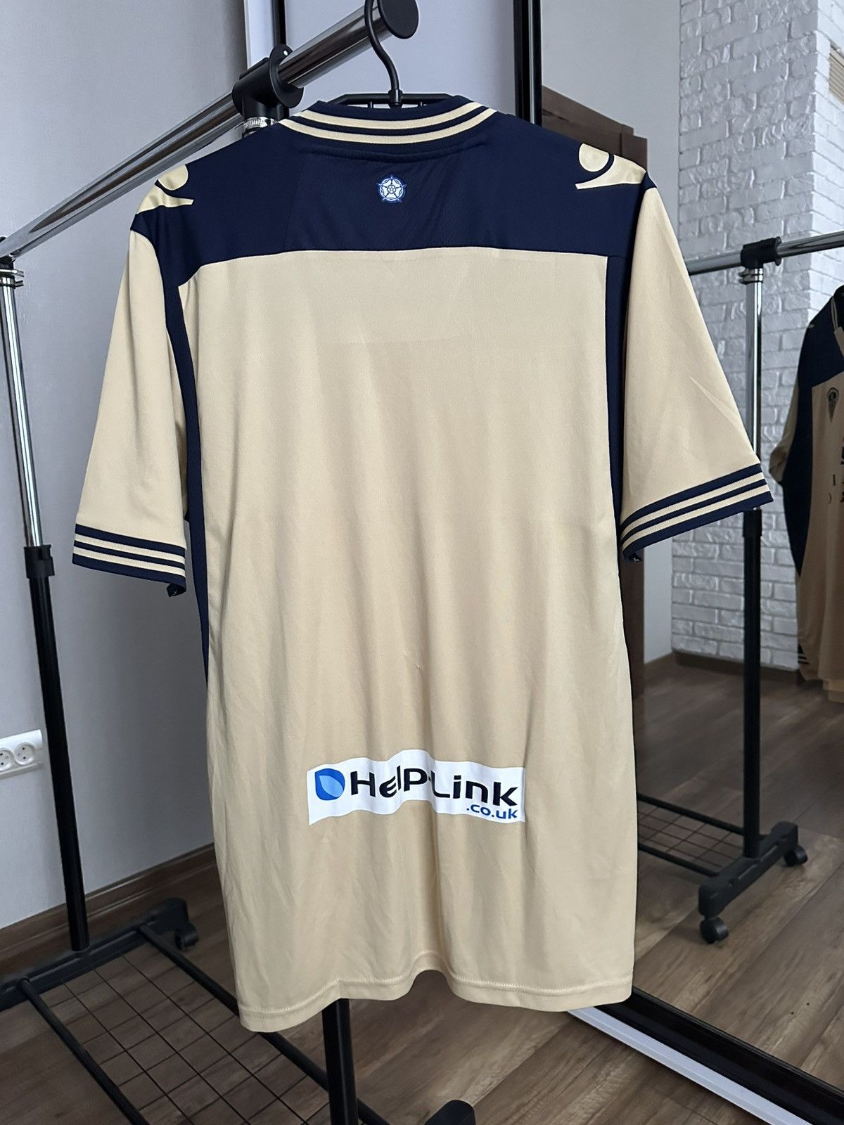 Macron 2013/2014 FC Leeds Macron Soccer Jersey T-Shirt Size US L / EU 52-54 / 3 - 4 Thumbnail