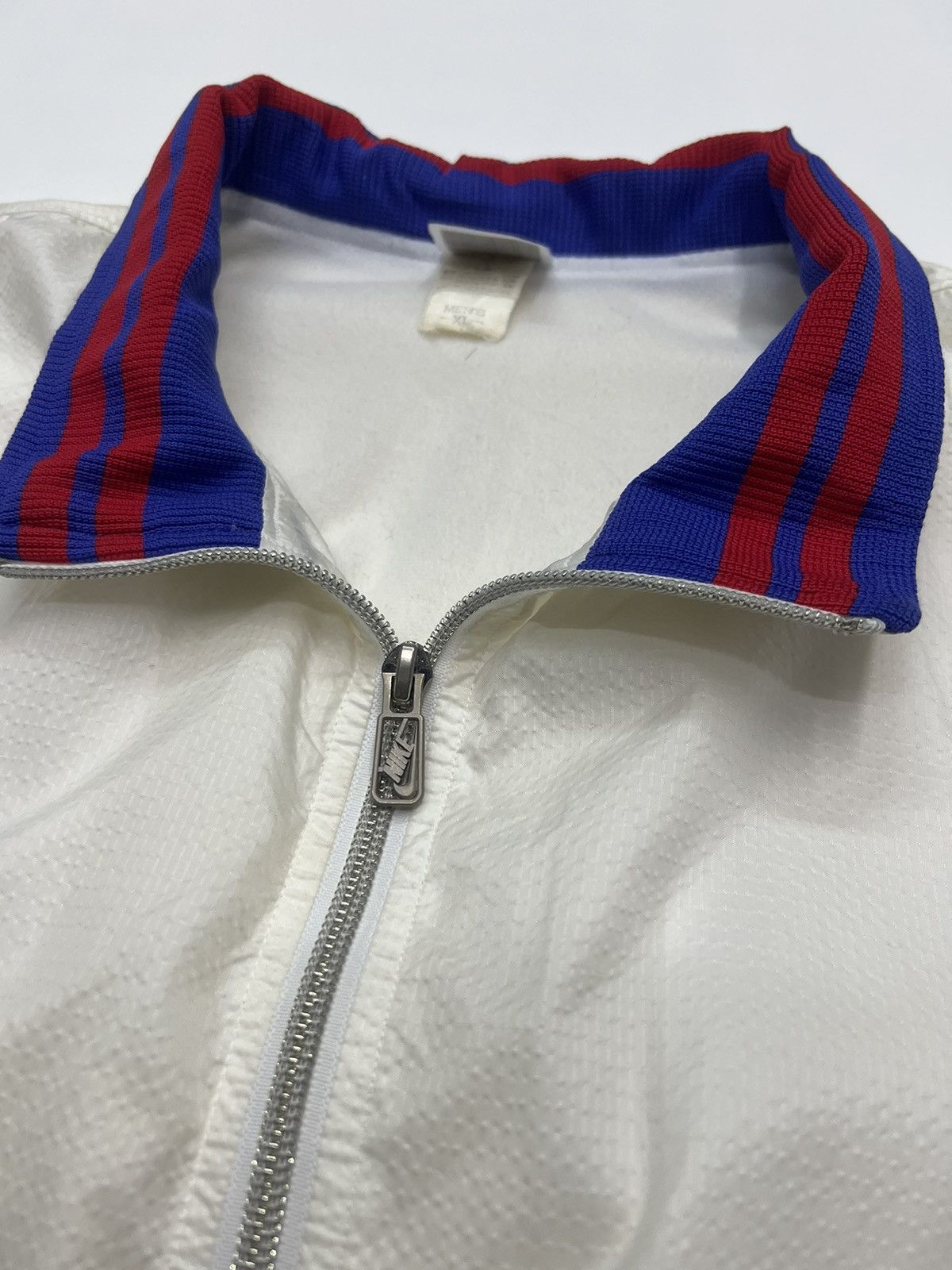 Vintage VINTAGE NIKE ZIPPER JACKET Size US XL / EU 56 / 4 - 7 Thumbnail