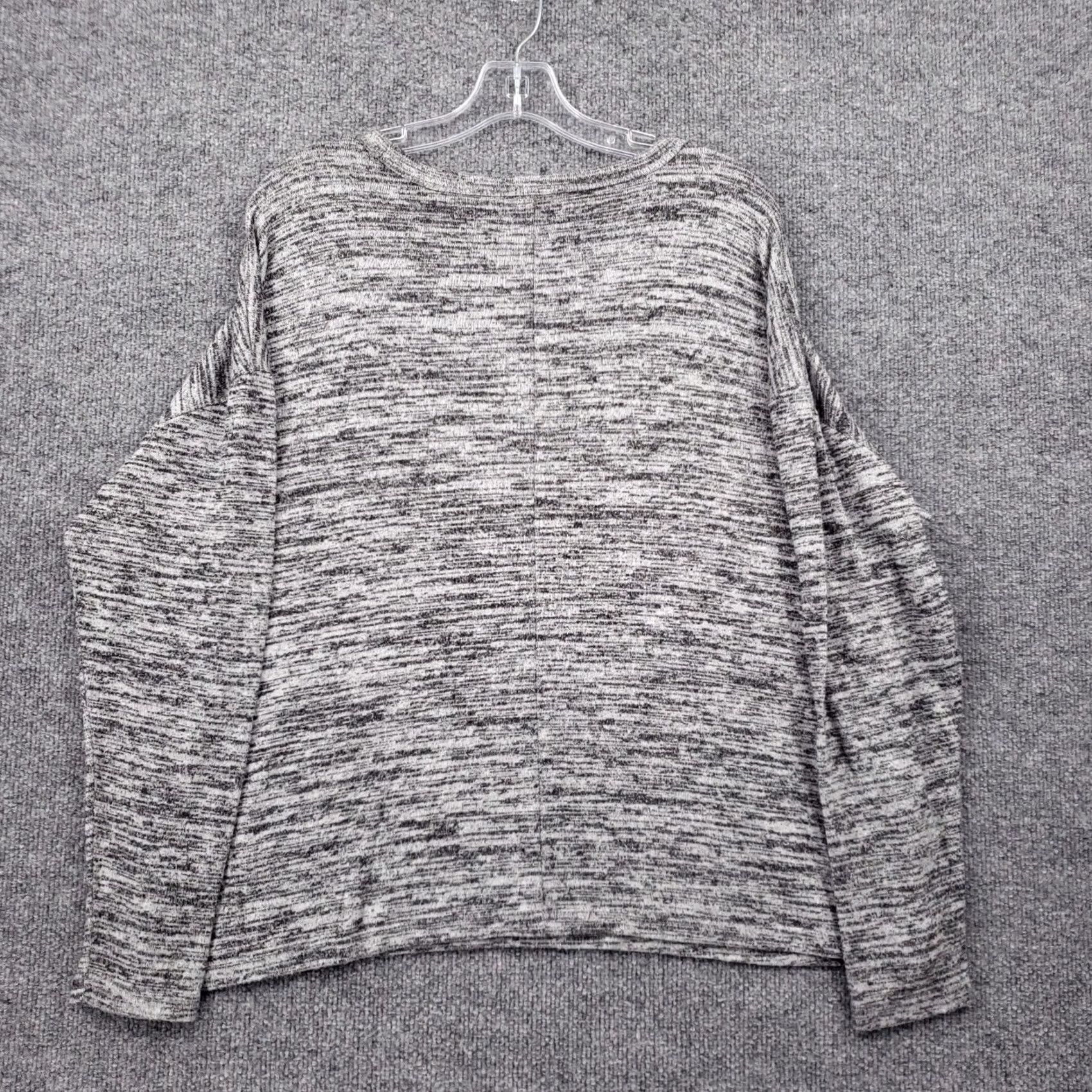 Old Navy Old Navy T Shirt Womens L Large Gray Long Sleeves Pullover Knit Tee Size L / US 10 / IT 46 - 2 Thumbnail