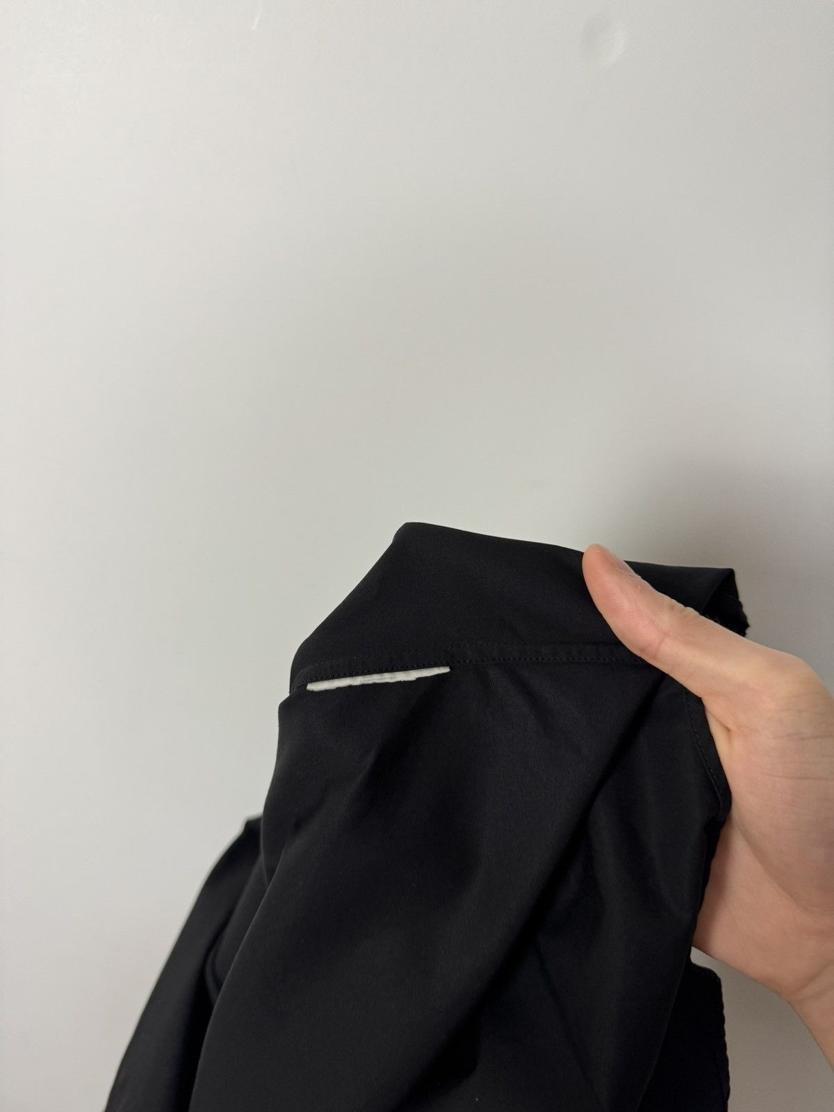 Louis Vuitton Louis Vuitton by Virgil Abloh Staples Edition Black Shirt Size US S / EU 44-46 / 1 - 19 Thumbnail