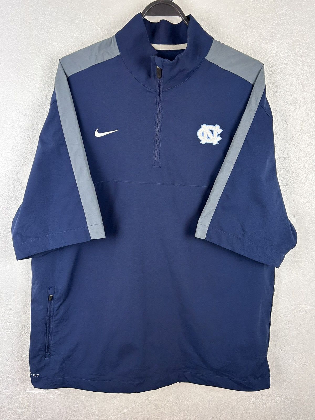Nike Vintage Nike UNC North Carolina Half Zippered Sports Jacket Size US L / EU 52-54 / 3 - 1 Thumbnail