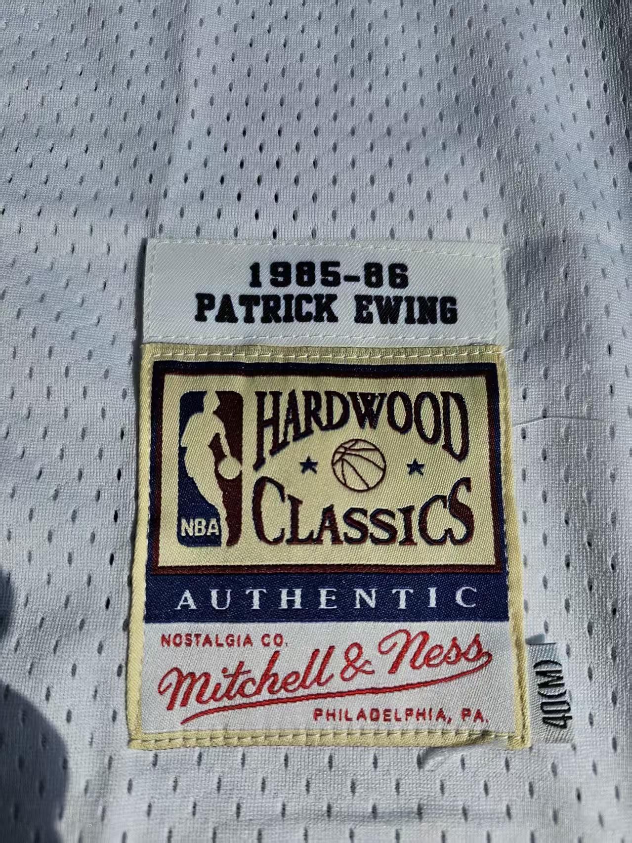 NBA 1985 86 New York Knicks 33 Patrick Ewing Jersey Size US M / EU 48-50 / 2 - 5 Thumbnail