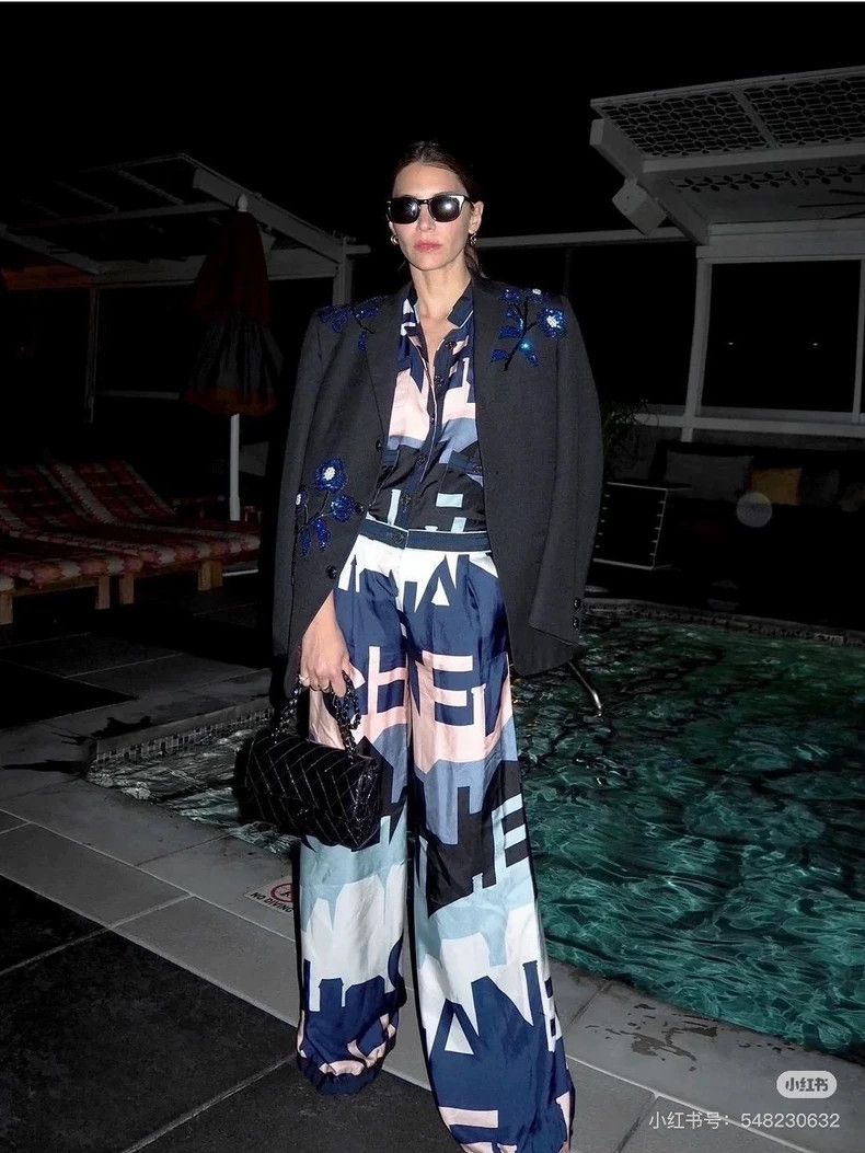 Chanel Chanel 20S Roof Series Blue Pink Letter Print Heavy Silk W Size 25" / US 0 / IT 36 - 6 Thumbnail