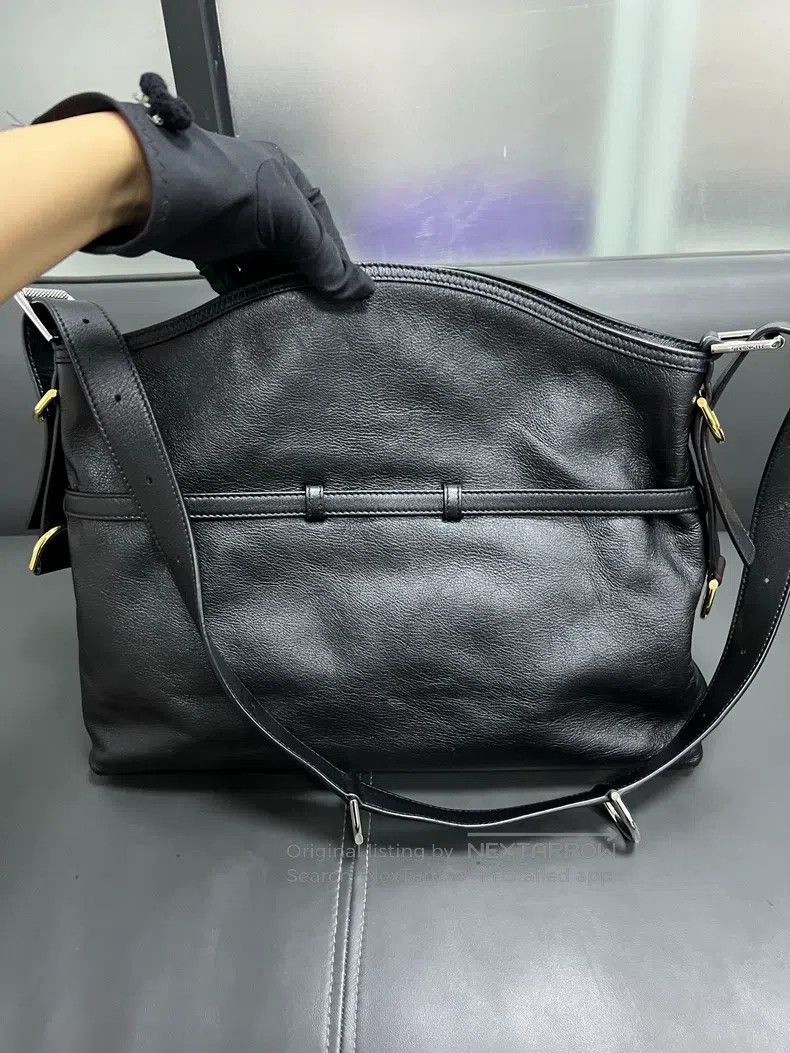 Givenchy Givenchy Black Wax Cowhide Voyou Handbag, Medium Size Size ONE SIZE - 4 Thumbnail