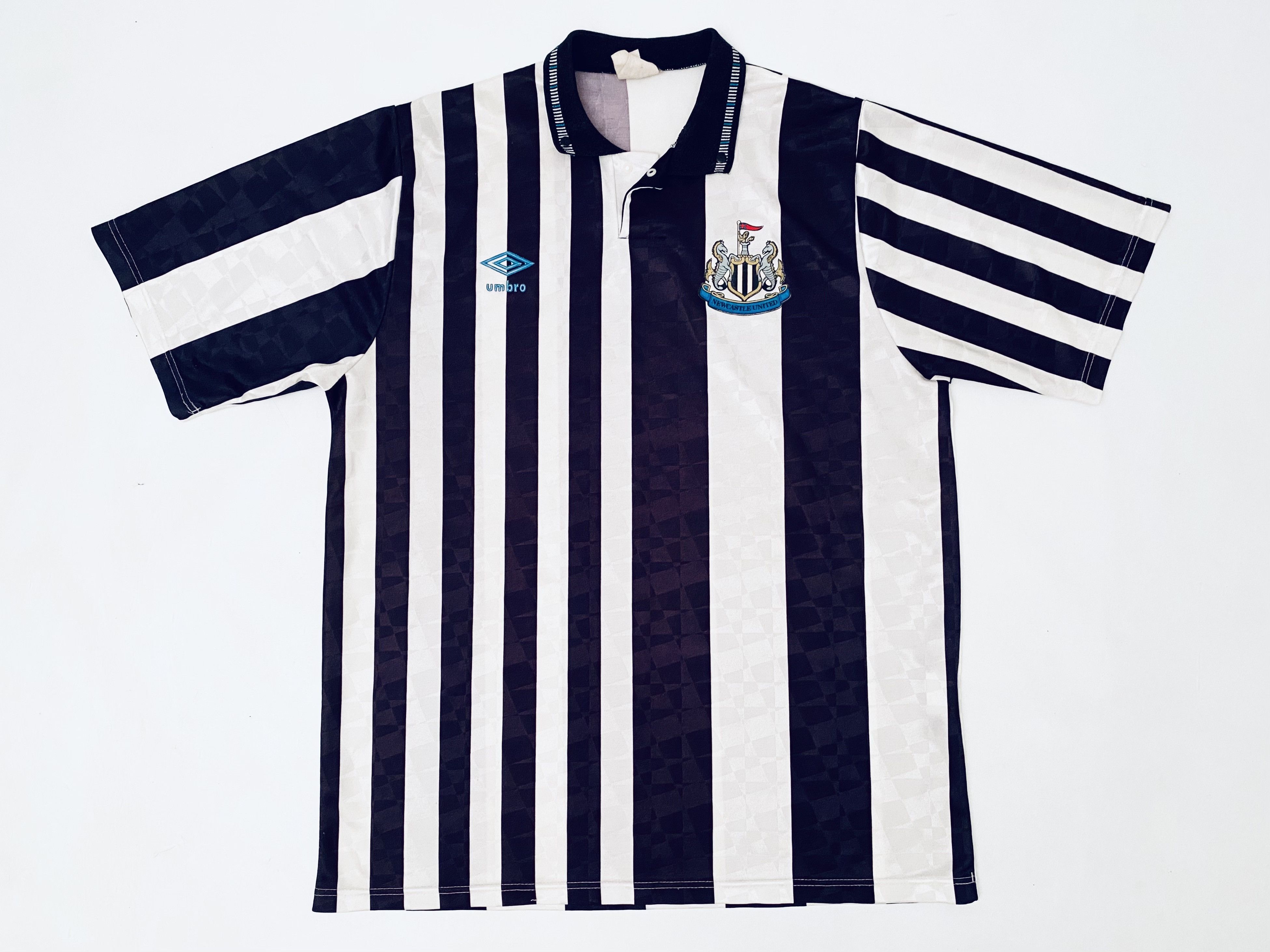 Umbro Newcastle United Home Football Shirt 1990 - 1991 - 1992 Size US XL / EU 56 / 4 - 4 Thumbnail
