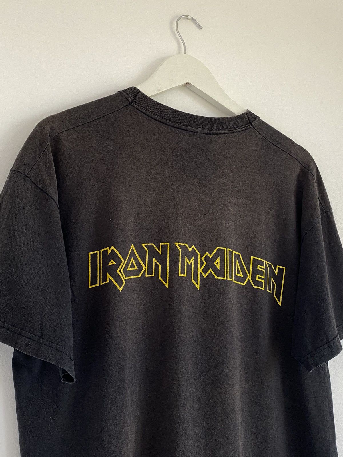 Vintage 2005 Iron Maiden Death on the road vintage band t-shirt Size US L / EU 52-54 / 3 - 3 Thumbnail
